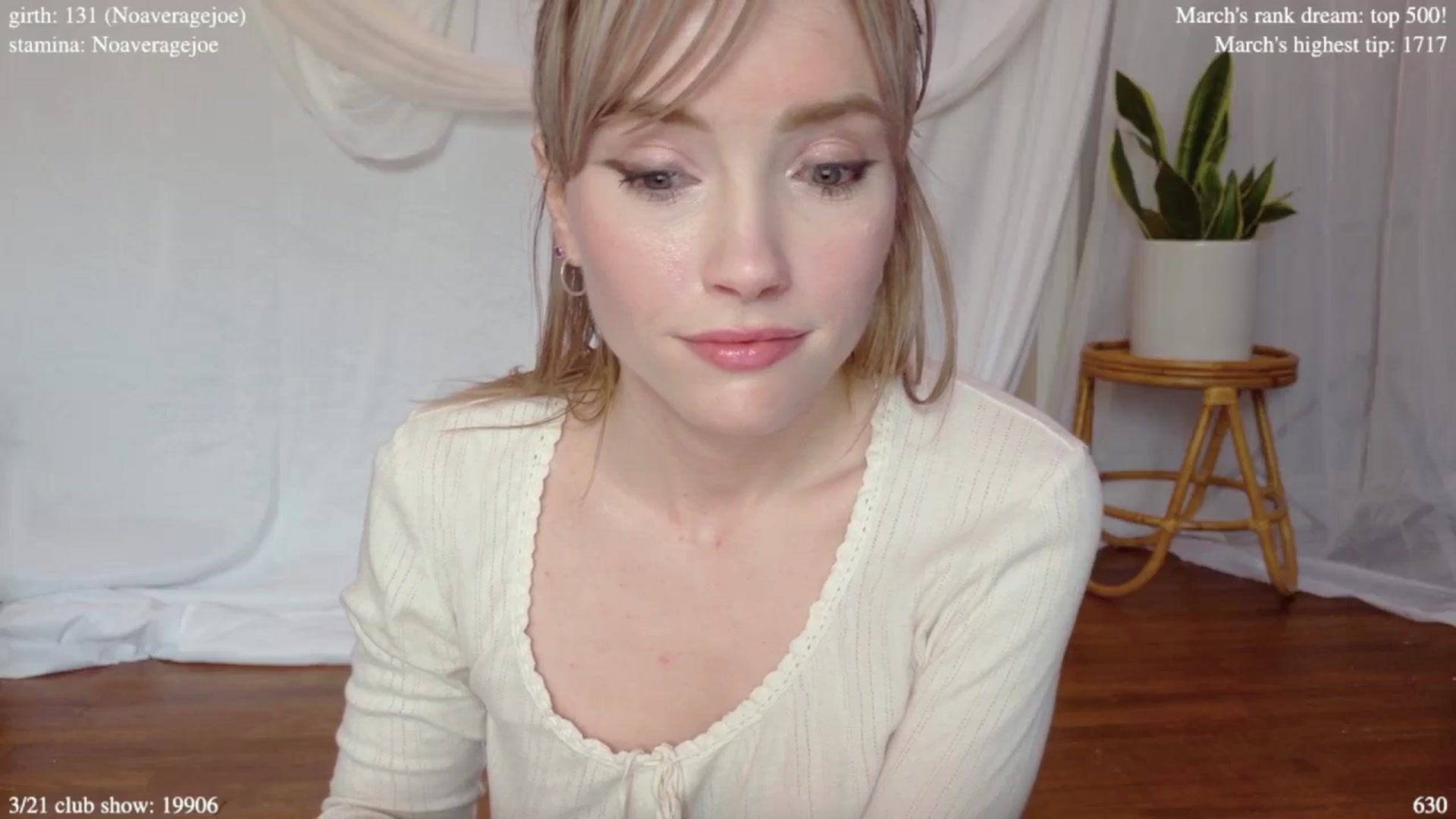 Gallery image thumbnail from coletteclaude's myfreecams stream on, 03/15/2025, 19:18 image 19 of 20