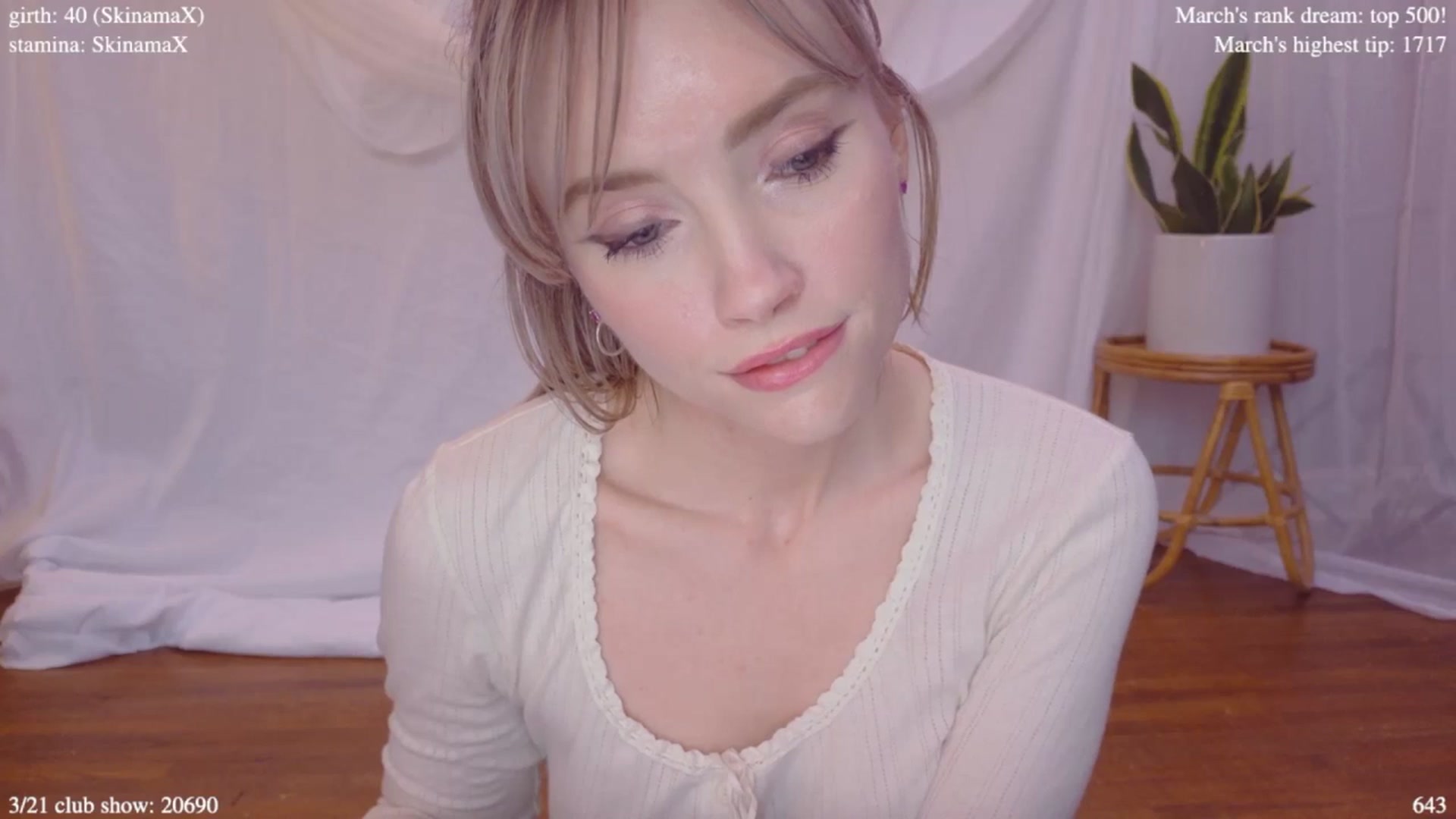 Gallery image thumbnail from coletteclaude's myfreecams stream on, 03/15/2025, 19:18 image 3 of 20