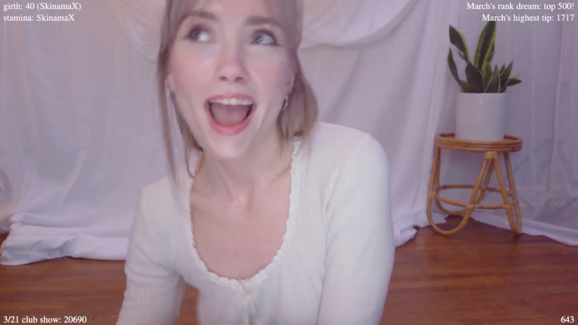 Gallery image thumbnail from coletteclaude's myfreecams stream on, 03/15/2025, 19:18 image 4 of 20