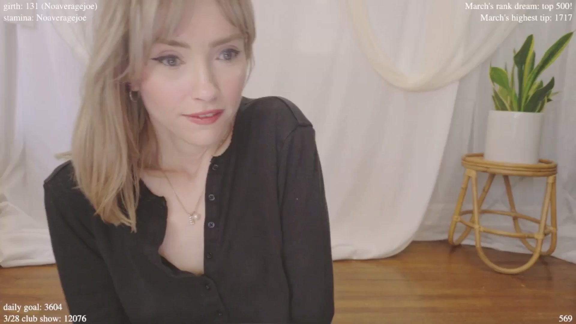 Gallery image thumbnail from coletteclaude's myfreecams stream on, 03/24/2025, 19:45 image 8 of 20