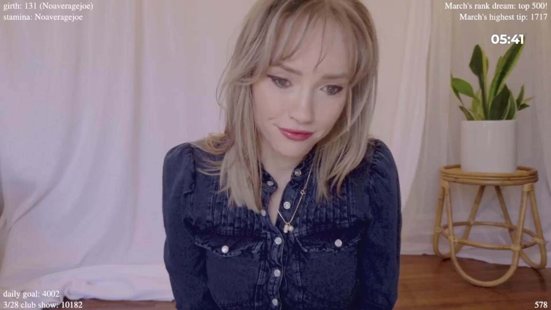 Gallery image thumbnail from coletteclaude's myfreecams stream on, 03/25/2025, 20:18 image 6 of 20