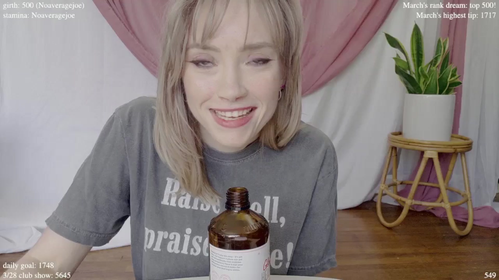 Gallery image thumbnail from coletteclaude's myfreecams stream on, 03/26/2025, 20:05 image 19 of 20