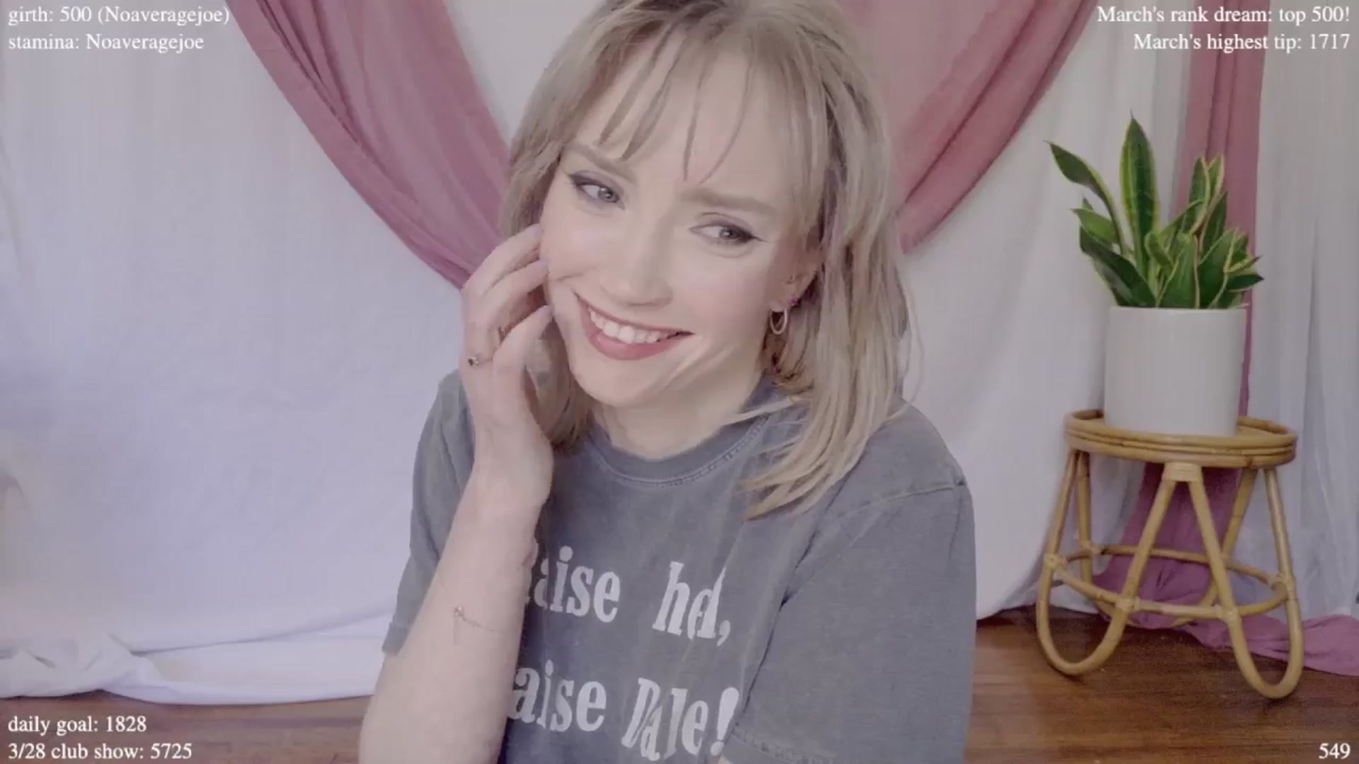 Gallery image thumbnail from coletteclaude's myfreecams stream on, 03/26/2025, 20:05 image 7 of 20