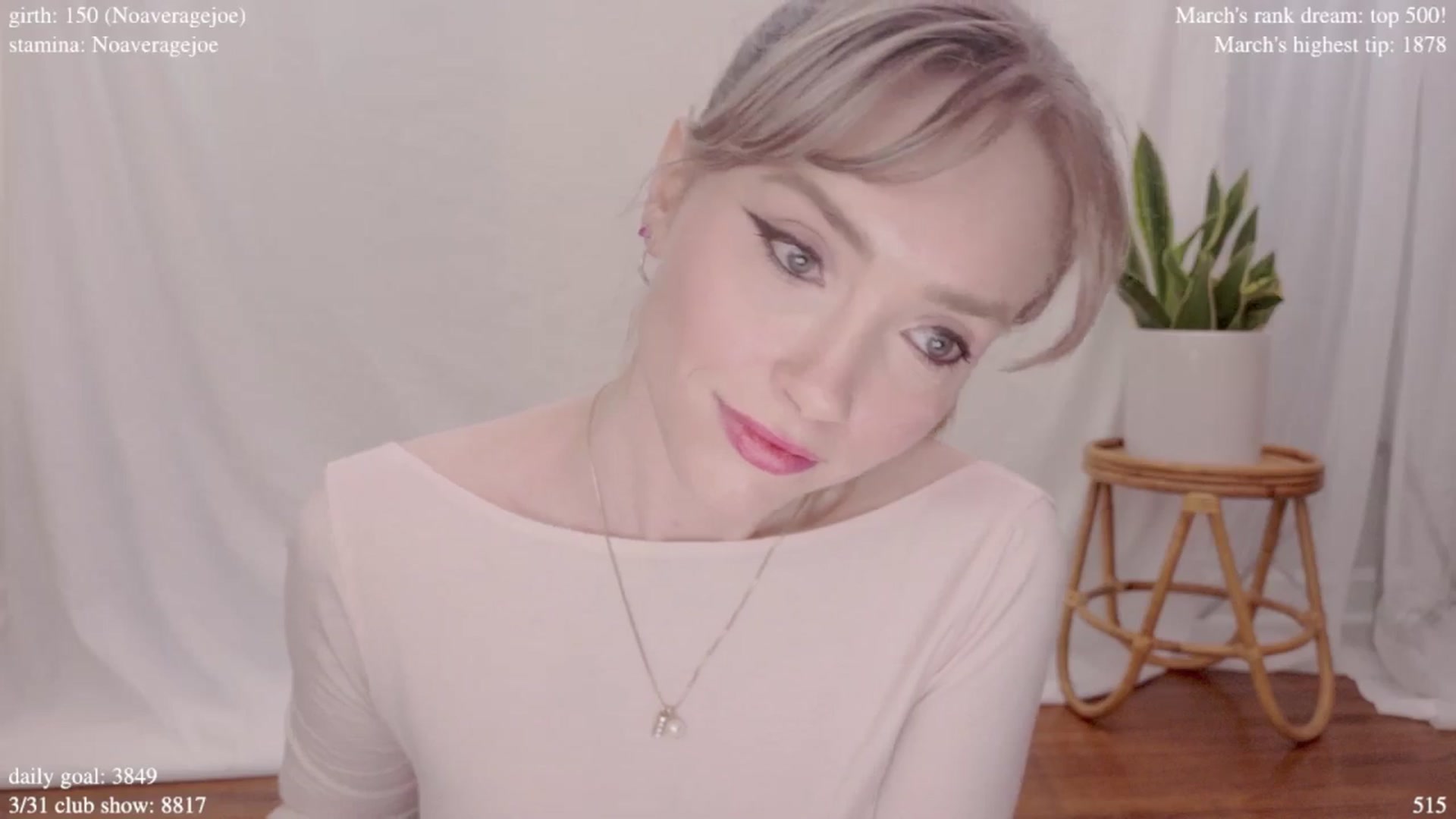 Gallery image thumbnail from coletteclaude's myfreecams stream on, 03/28/2025, 19:10 image 16 of 20
