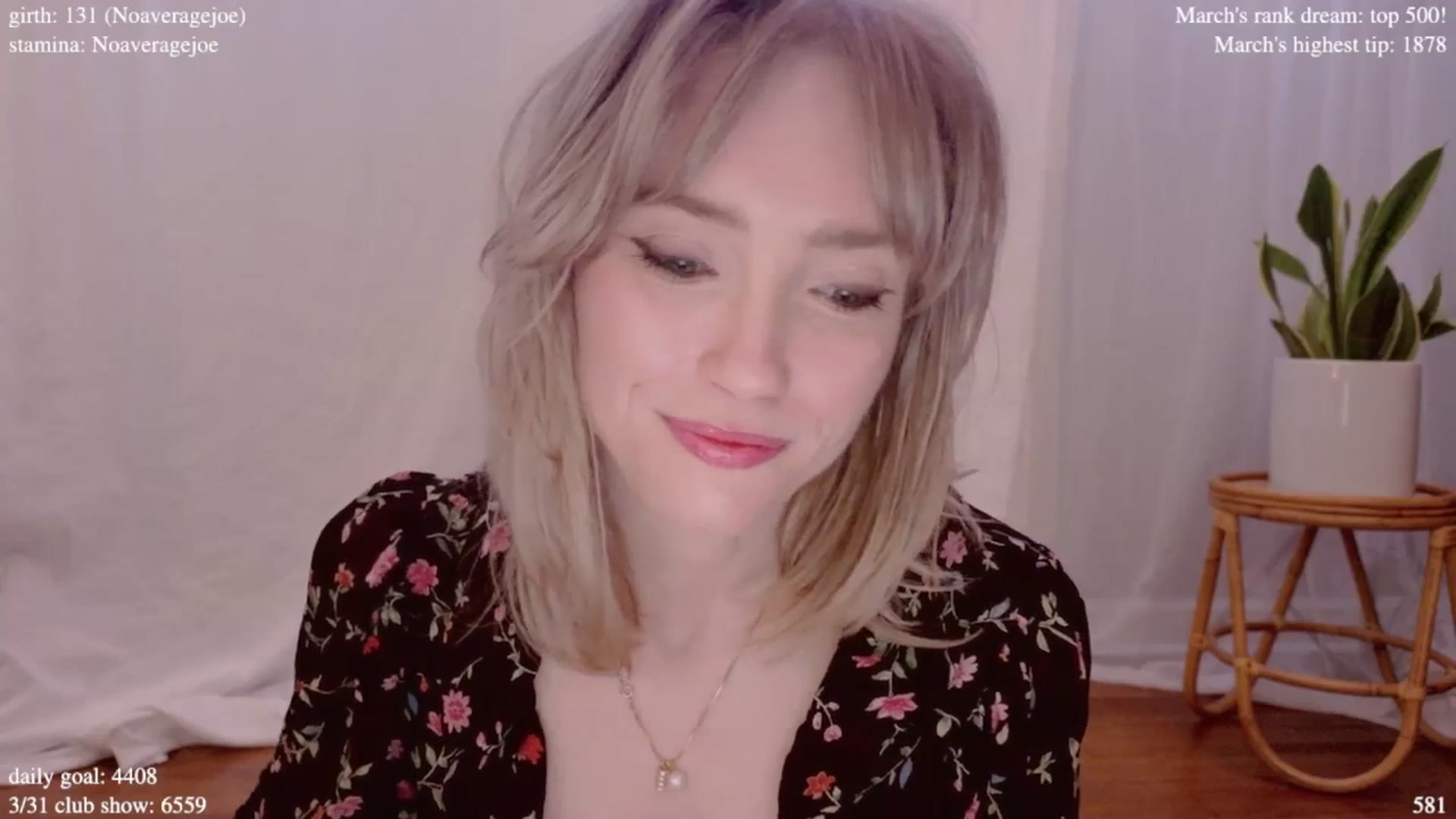Gallery image thumbnail from coletteclaude's myfreecams stream on, 03/31/2025, 19:45 image 3 of 20