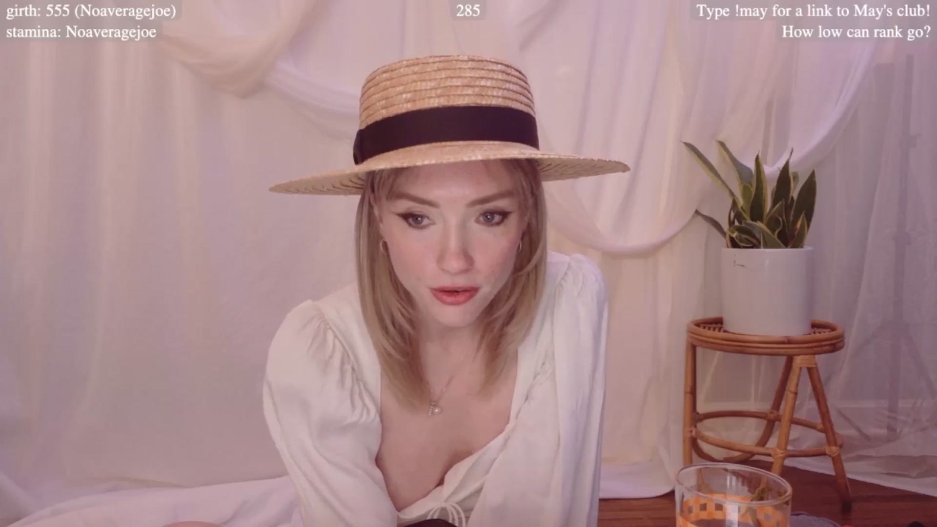 Gallery image thumbnail from coletteclaude's myfreecams stream on, 05/02/2025, 20:34 image 16 of 20