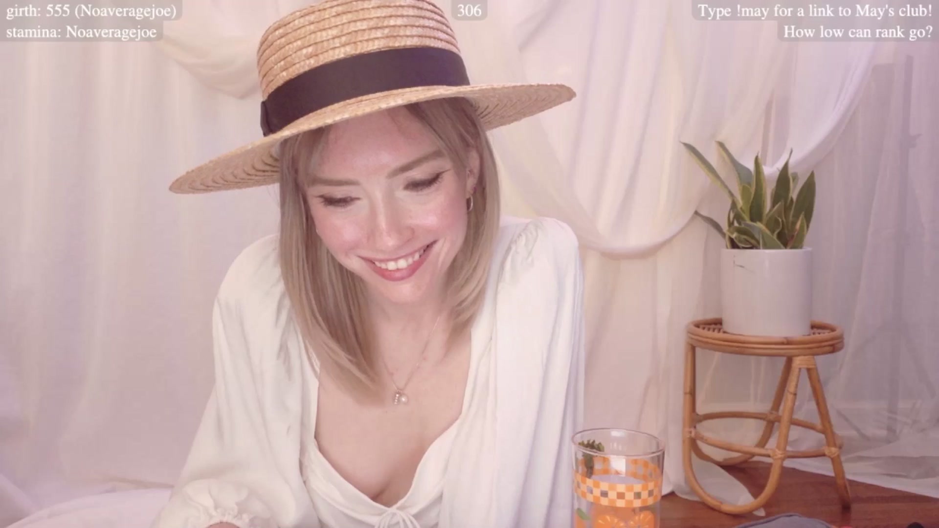 Gallery image thumbnail from coletteclaude's myfreecams stream on, 05/02/2025, 20:34 image 9 of 20
