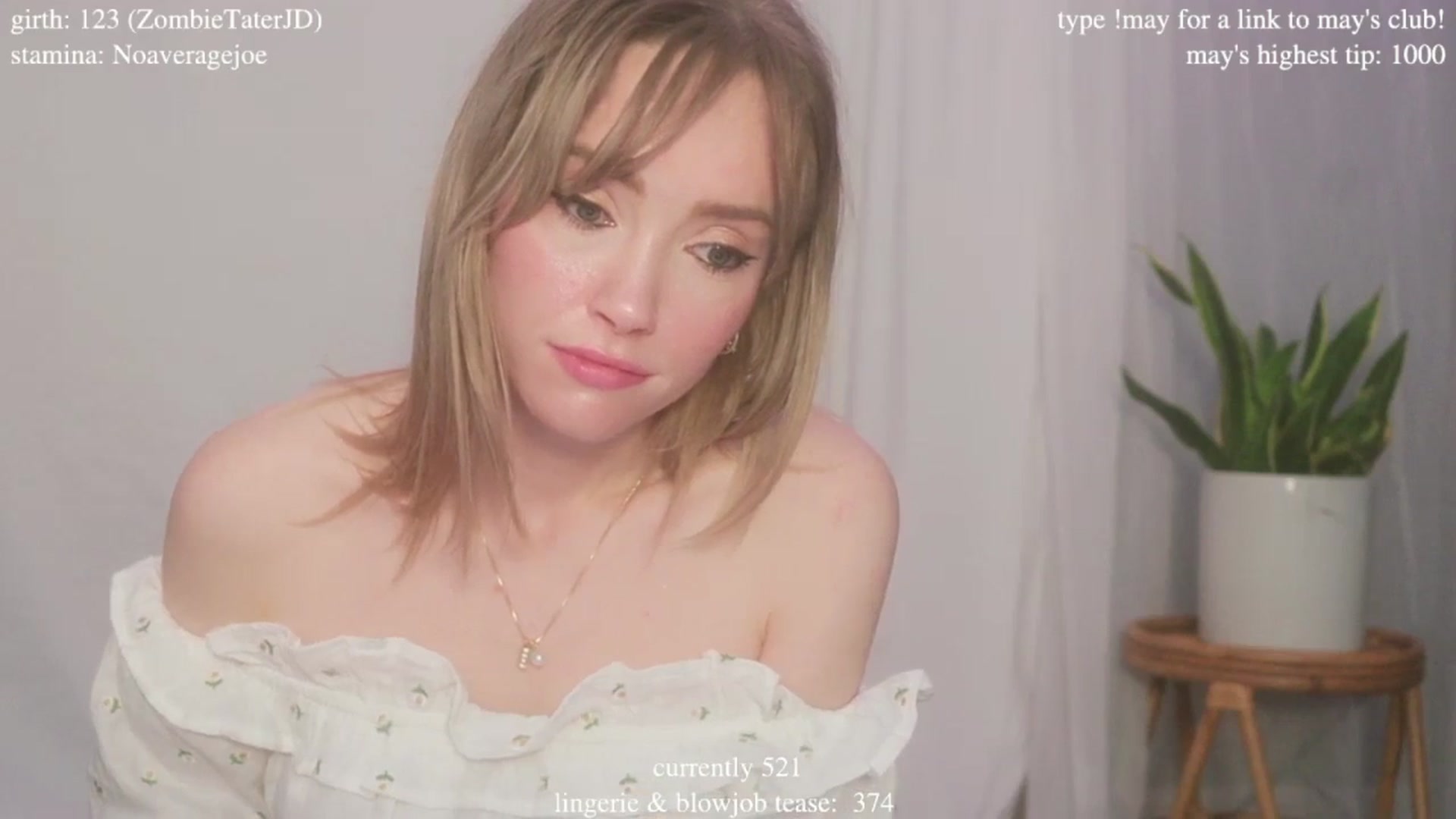 Gallery image thumbnail from coletteclaude's myfreecams stream on, 05/15/2025, 19:37 image 17 of 20