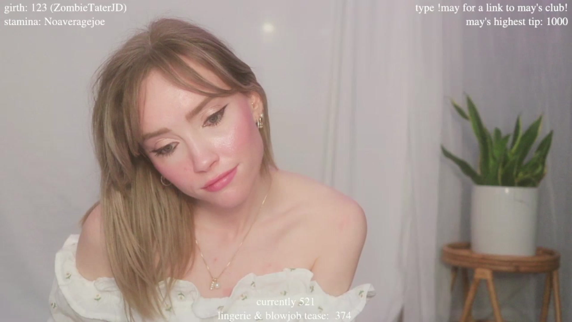 Gallery image thumbnail from coletteclaude's myfreecams stream on, 05/15/2025, 19:37 image 13 of 20