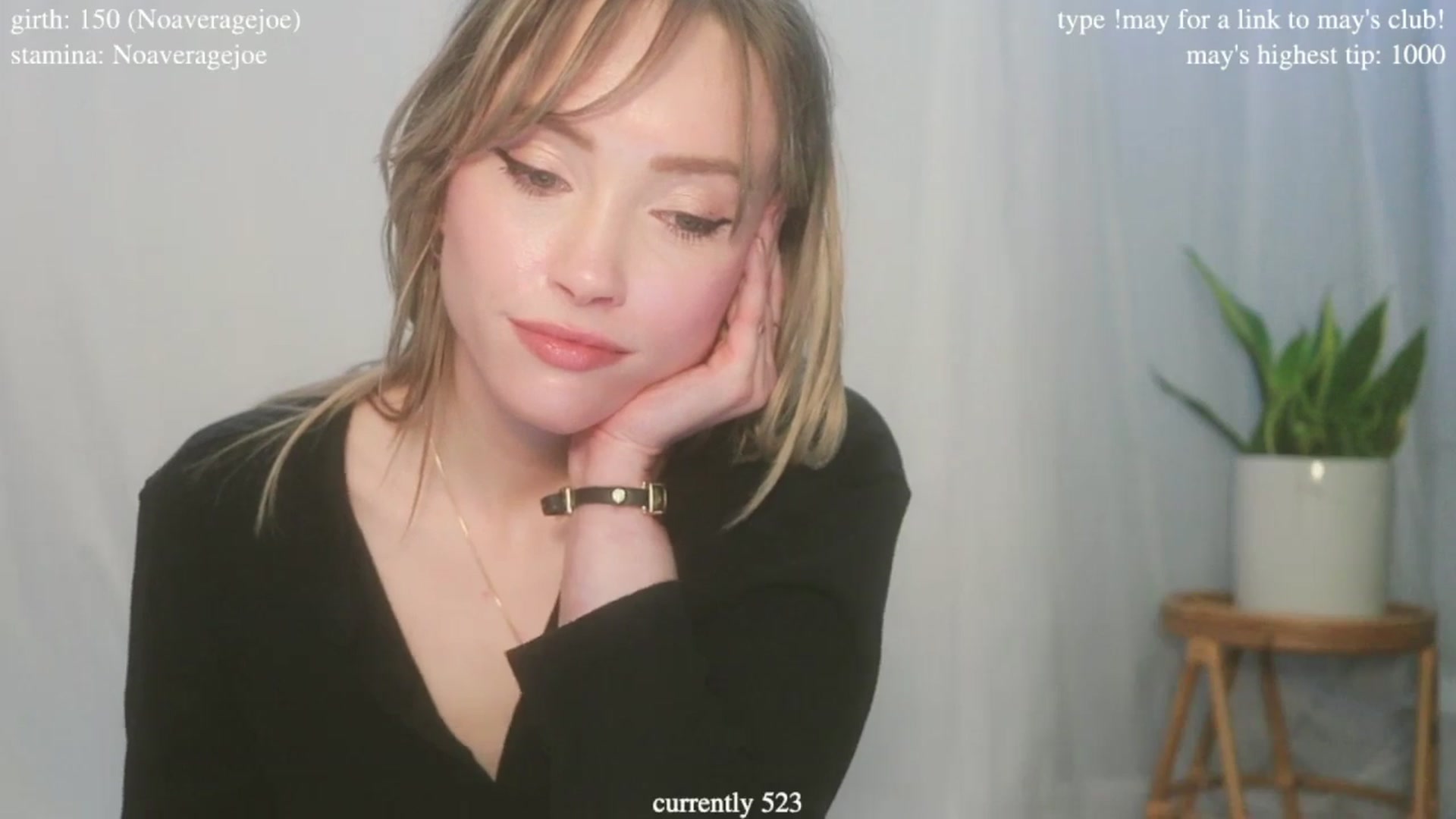 Gallery image thumbnail from coletteclaude's myfreecams stream on, 05/16/2025, 20:38 image 17 of 20