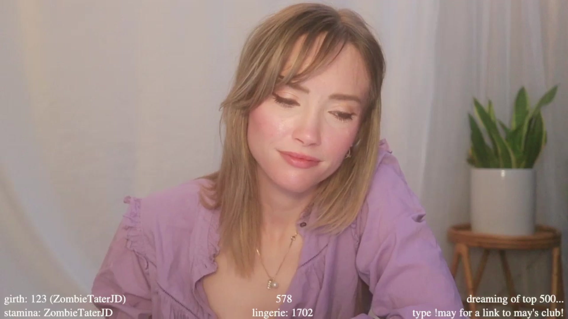 Gallery image thumbnail from coletteclaude's myfreecams stream on, 05/19/2025, 21:05 image 7 of 20