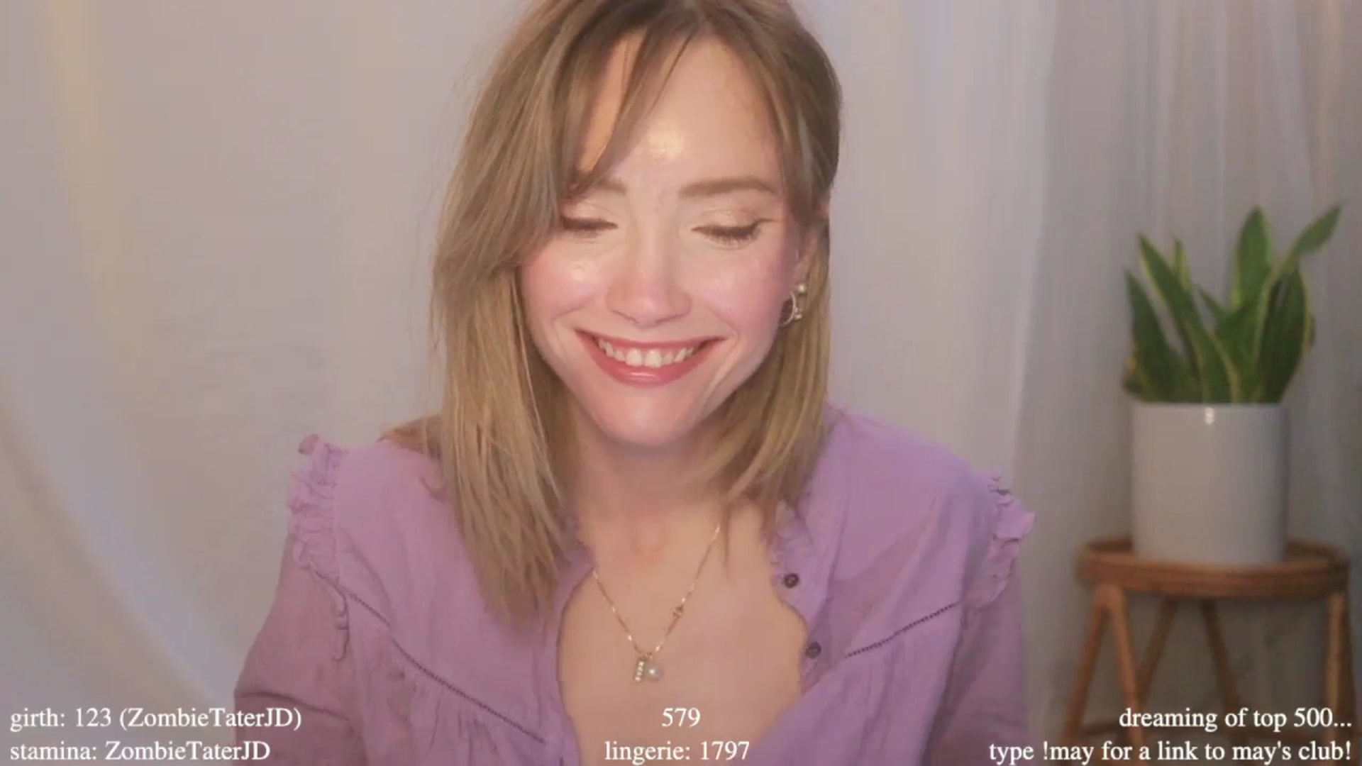 Gallery image thumbnail from coletteclaude's myfreecams stream on, 05/19/2025, 21:05 image 3 of 20