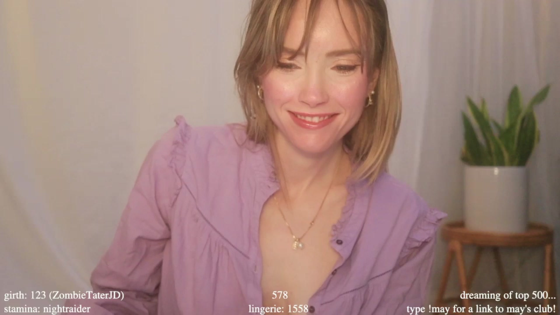 Gallery image thumbnail from coletteclaude's myfreecams stream on, 05/19/2025, 21:05 image 8 of 20