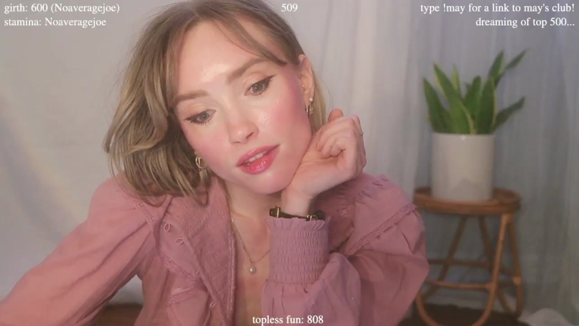 Gallery image thumbnail from coletteclaude's myfreecams stream on, 05/27/2025, 20:45 image 7 of 20