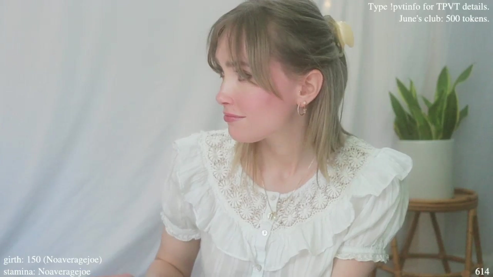 Gallery image thumbnail from coletteclaude's myfreecams stream on, 06/03/2025, 18:46 image 12 of 20