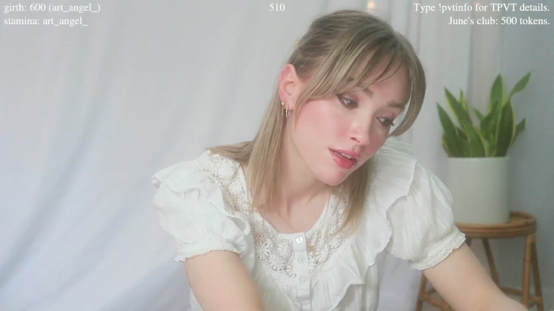 Gallery image thumbnail from coletteclaude's myfreecams stream on, 06/03/2025, 20:11 image 17 of 20