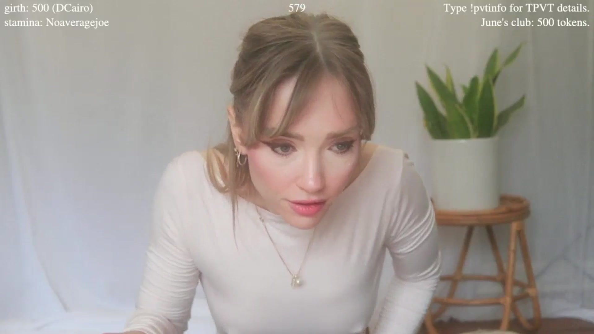 Gallery image thumbnail from coletteclaude's myfreecams stream on, 06/04/2025, 20:33 image 3 of 20