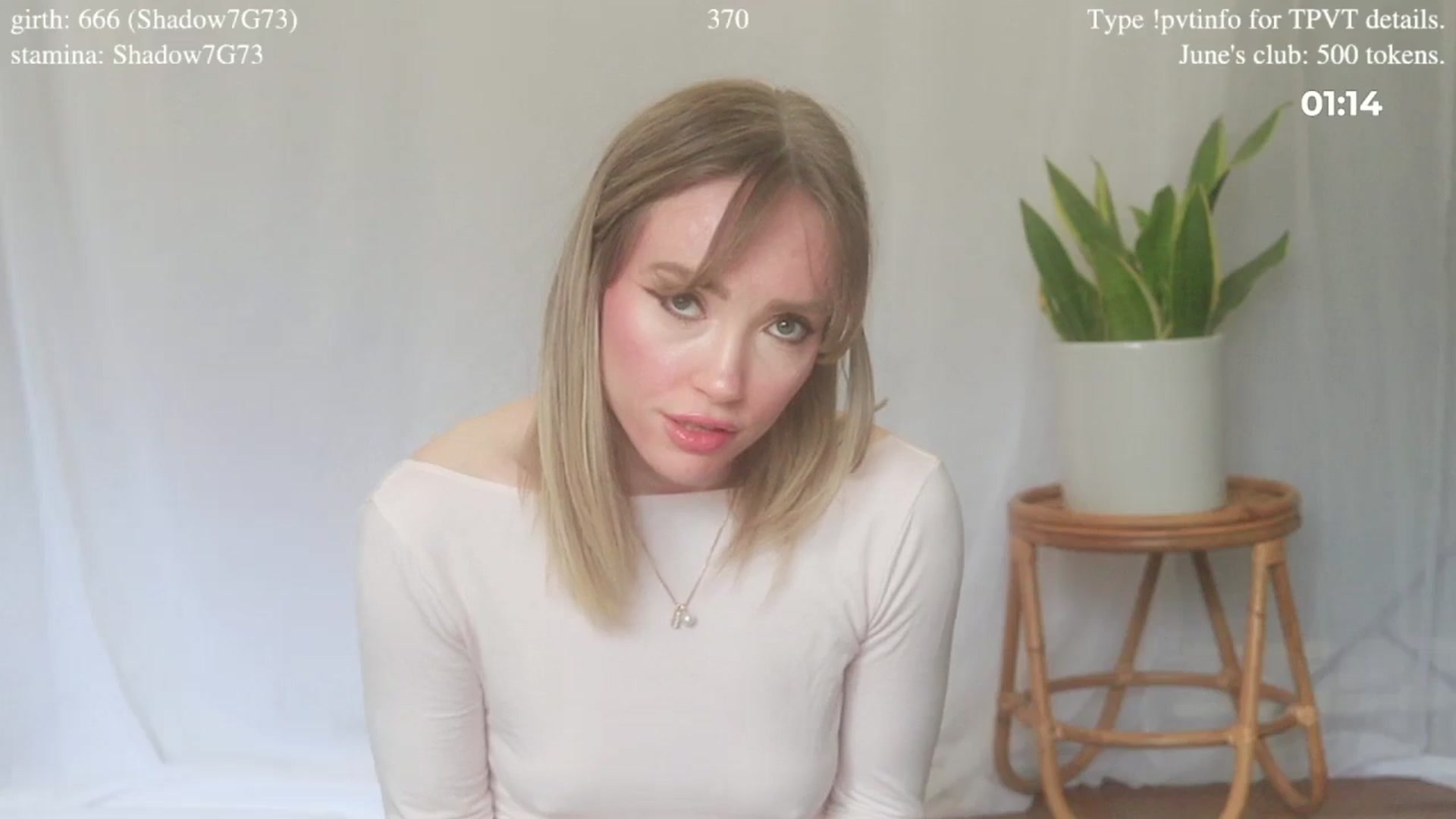 Gallery image thumbnail from coletteclaude's myfreecams stream on, 06/04/2025, 20:33 image 14 of 20