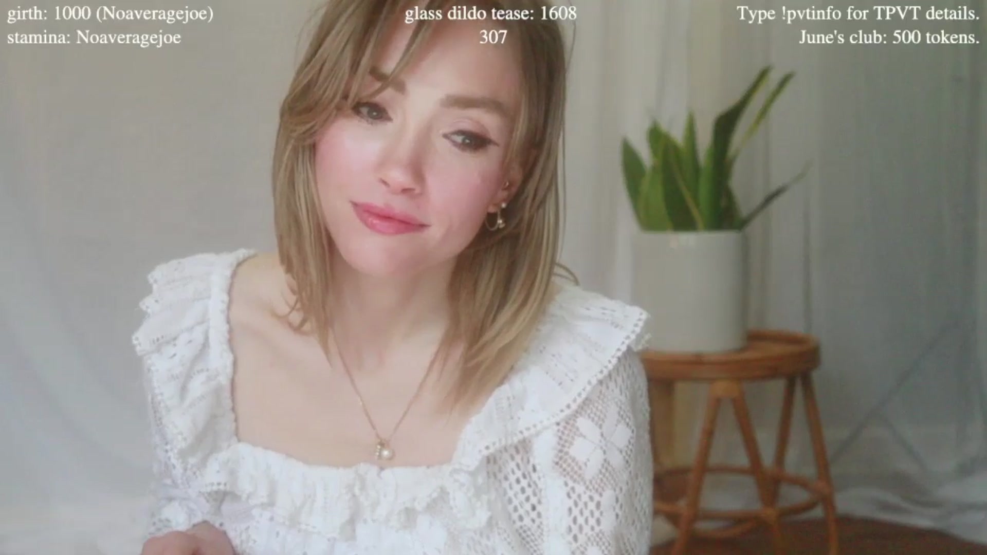 Gallery image thumbnail from coletteclaude's myfreecams stream on, 06/05/2025, 20:18 image 20 of 20