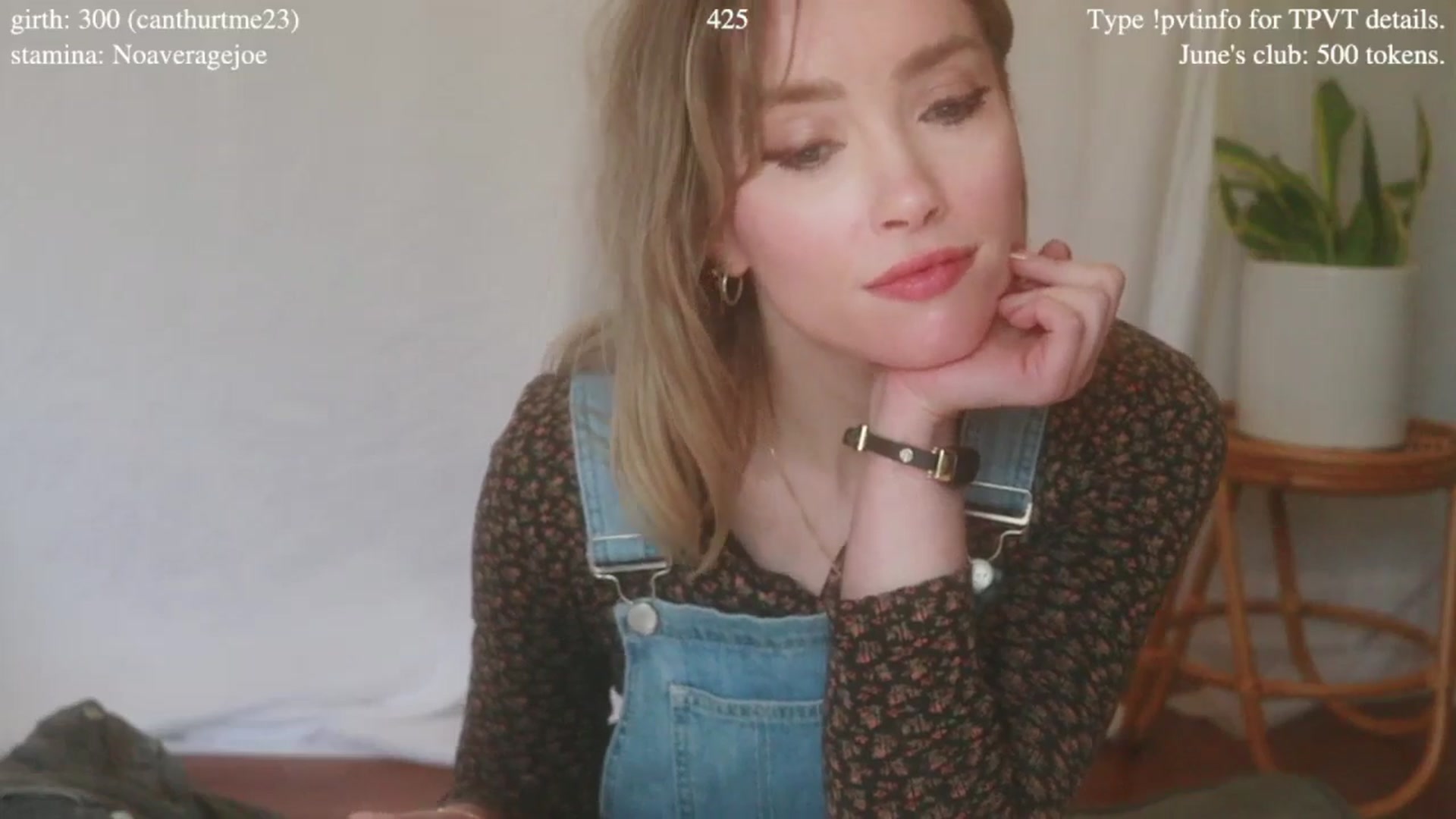 Gallery image thumbnail from coletteclaude's myfreecams stream on, 06/09/2025, 20:31 image 14 of 20