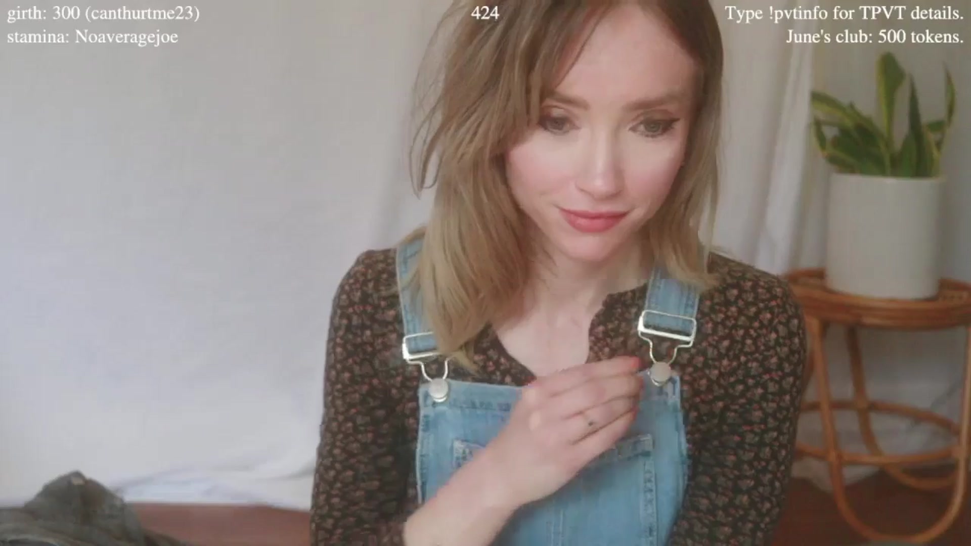 Gallery image thumbnail from coletteclaude's myfreecams stream on, 06/09/2025, 20:31 image 15 of 20