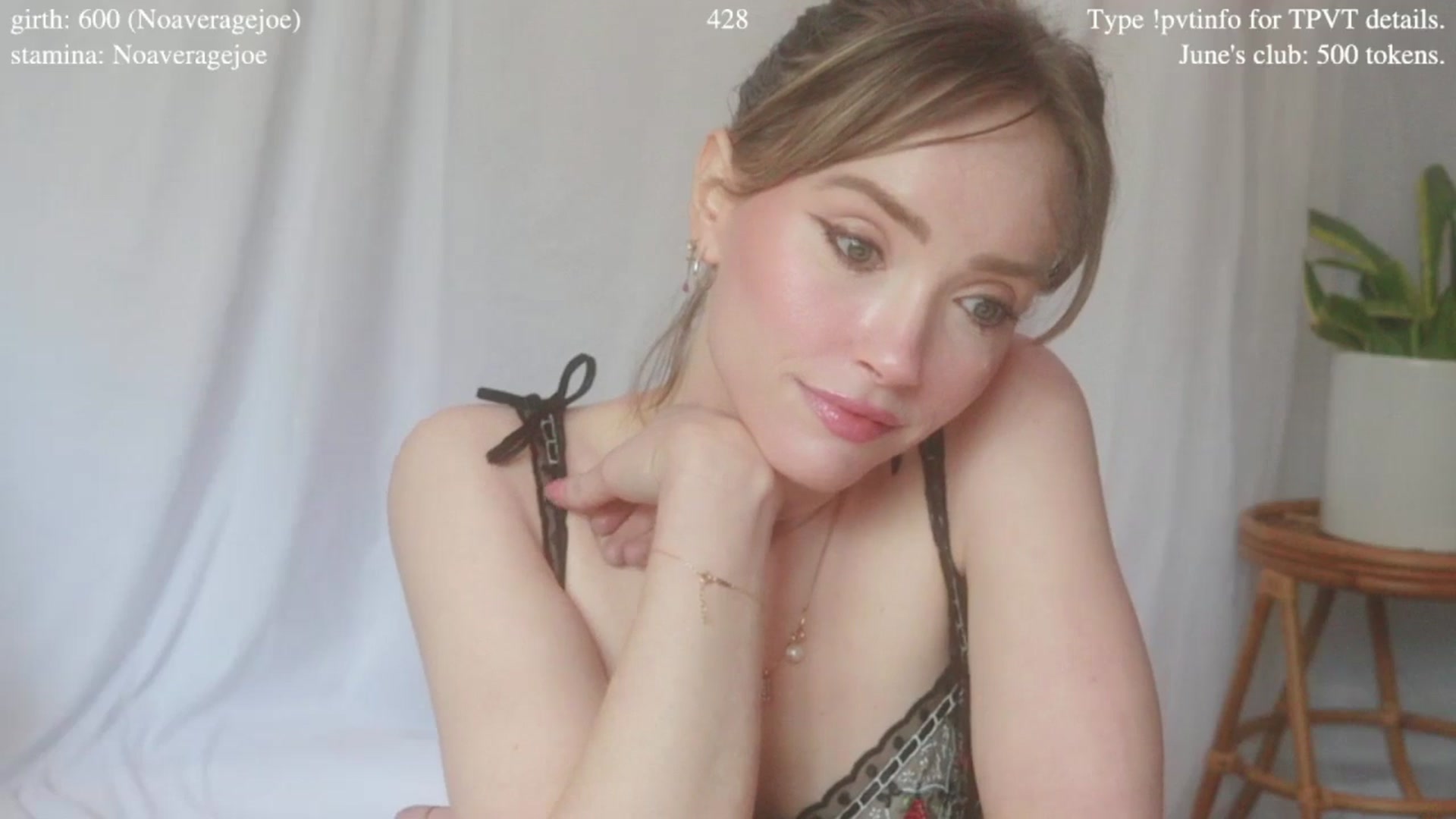 Gallery image thumbnail from coletteclaude's myfreecams stream on, 06/10/2025, 21:07 image 13 of 20