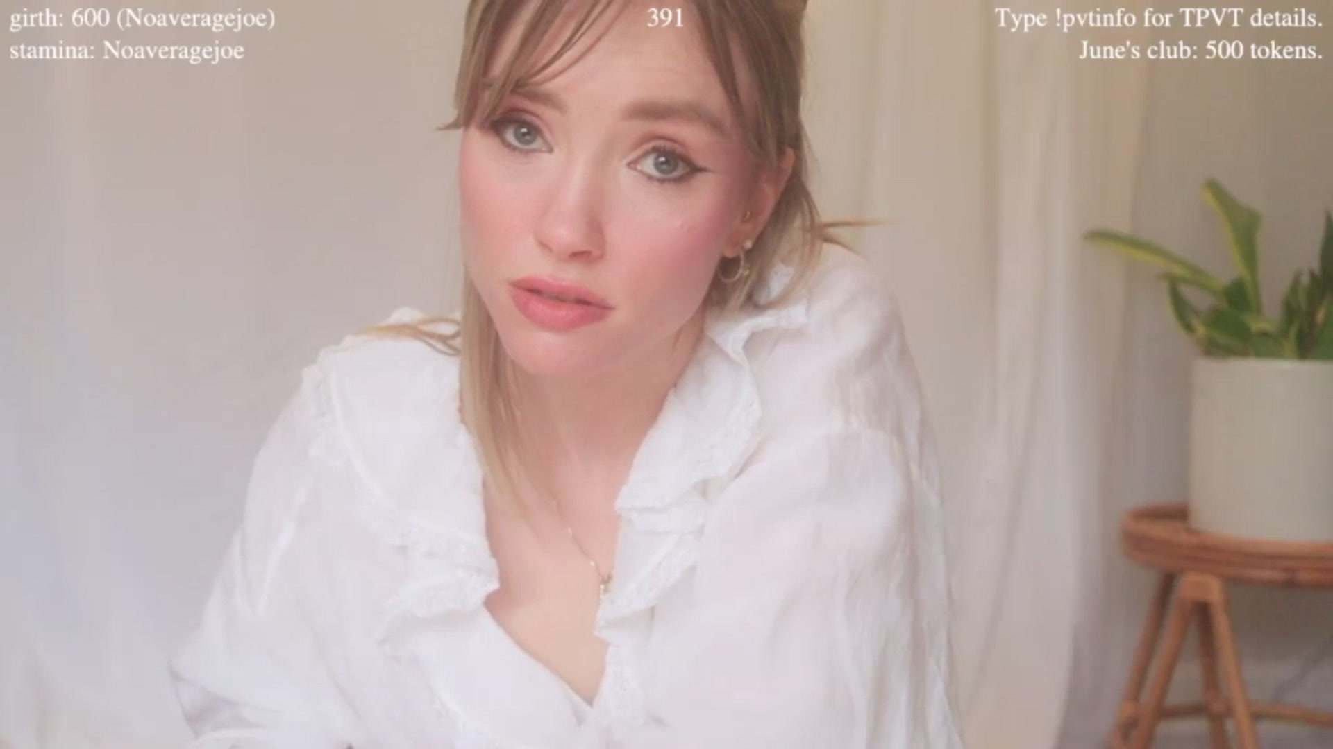 Gallery image thumbnail from coletteclaude's myfreecams stream on, 06/13/2025, 20:12 image 16 of 20