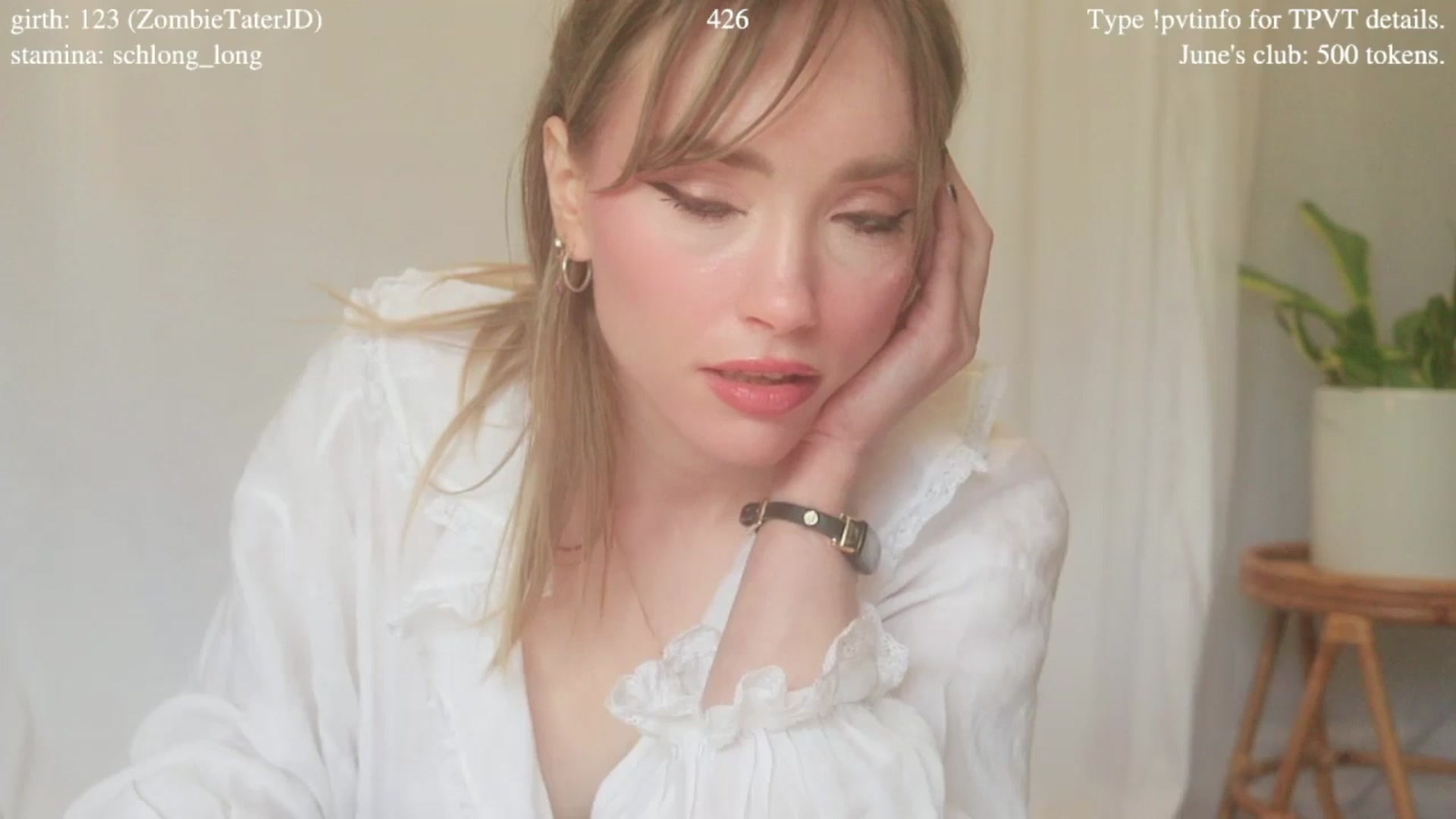 Gallery image thumbnail from coletteclaude's myfreecams stream on, 06/13/2025, 20:12 image 6 of 20