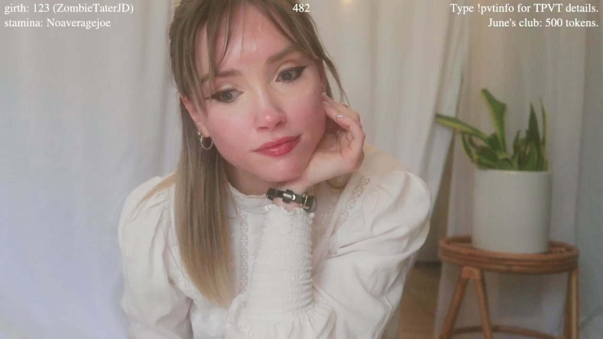 Gallery image thumbnail from coletteclaude's myfreecams stream on, 06/16/2025, 21:06 image 11 of 20