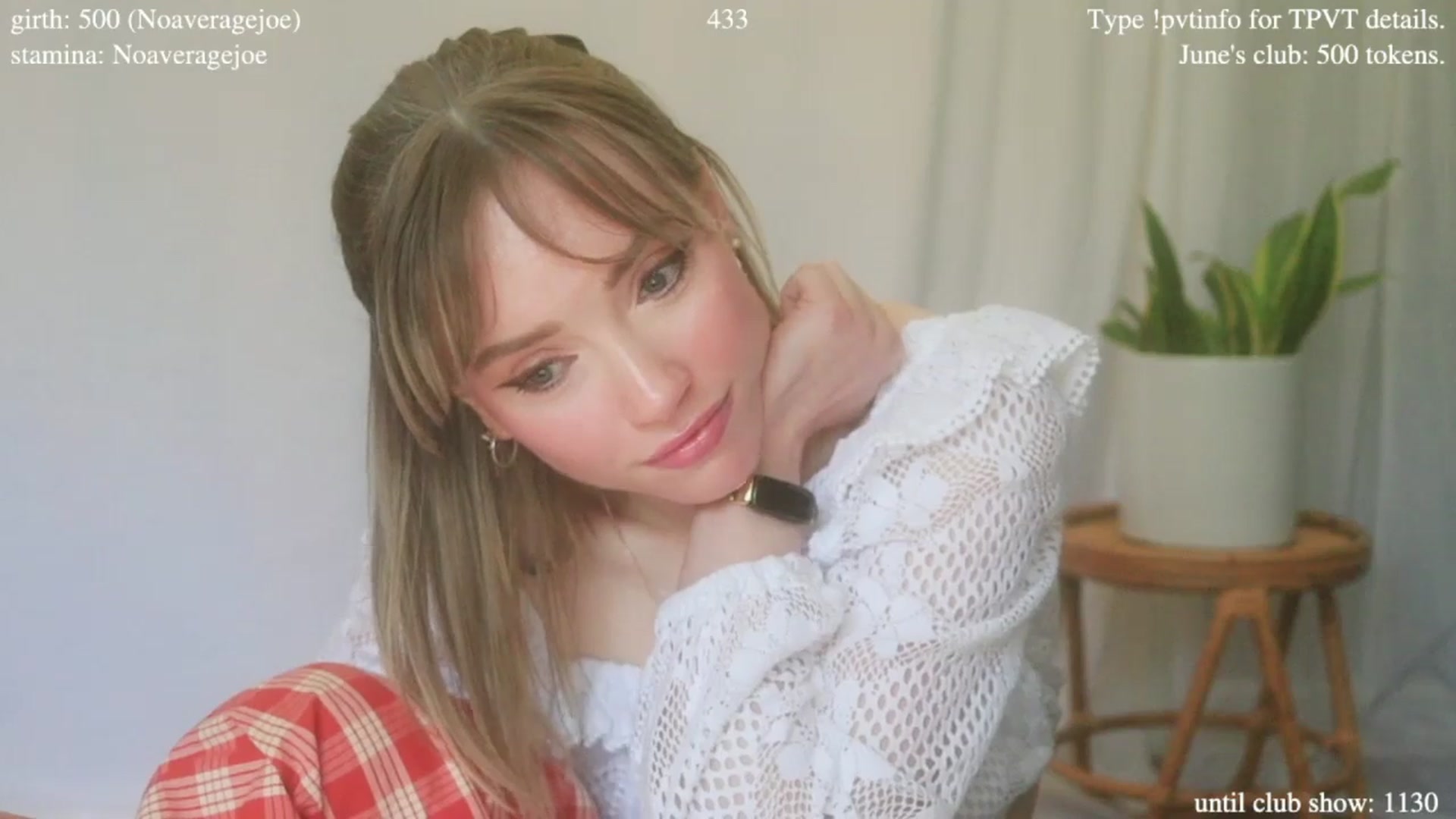 Gallery image thumbnail from coletteclaude's myfreecams stream on, 06/20/2025, 19:37 image 18 of 20