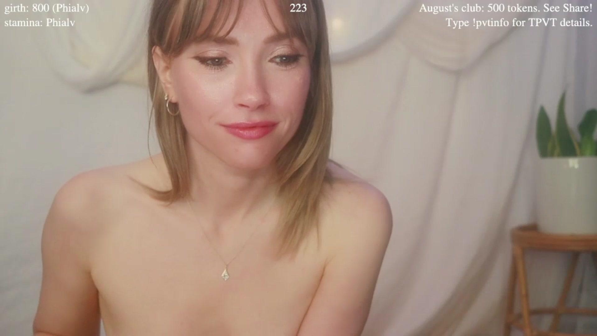 Gallery image thumbnail from coletteclaude's myfreecams stream on, 08/13/2025, 21:00 image 17 of 20
