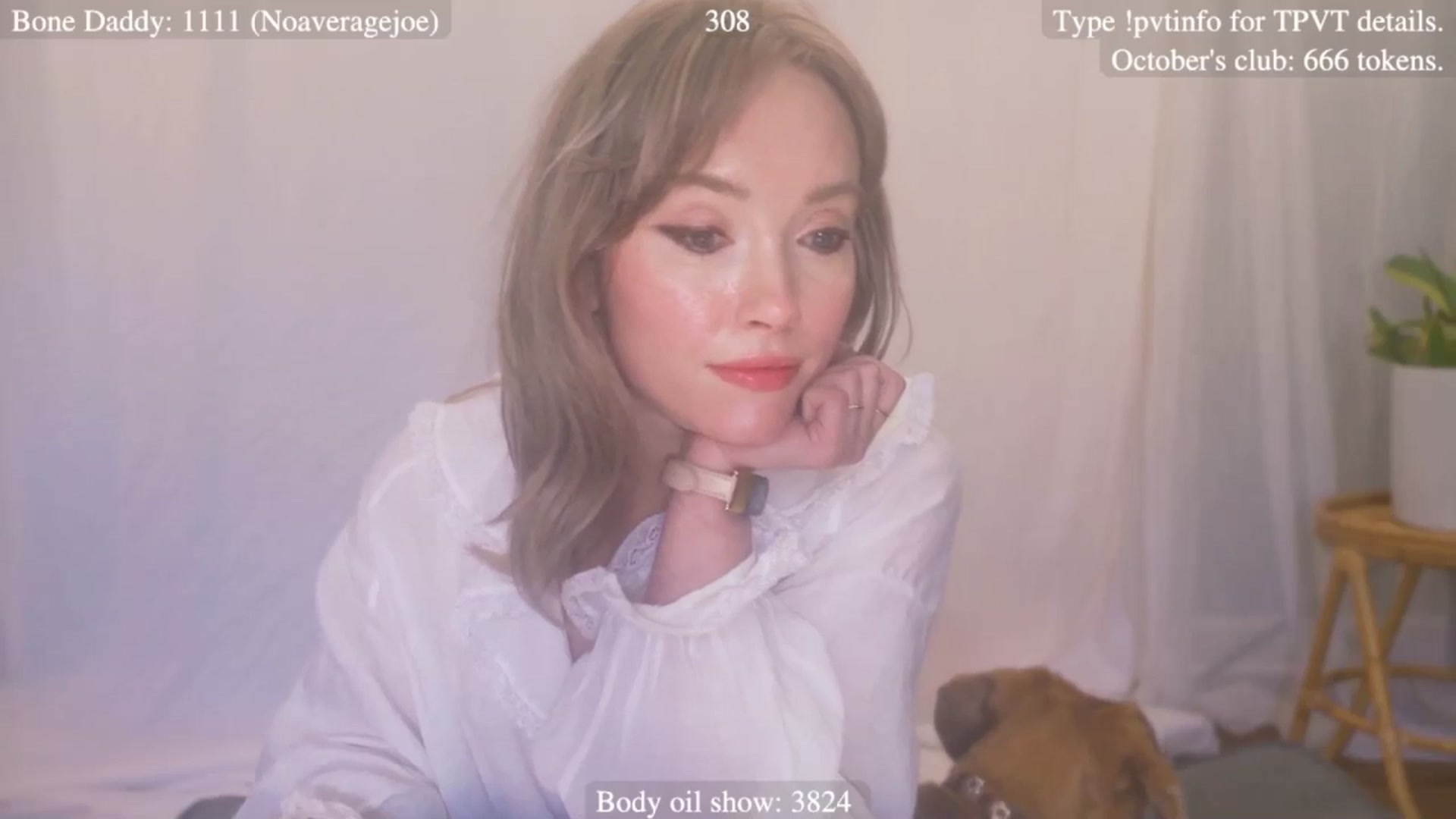 Gallery image thumbnail from coletteclaude's myfreecams stream on, 10/03/2025, 21:04 image 5 of 20