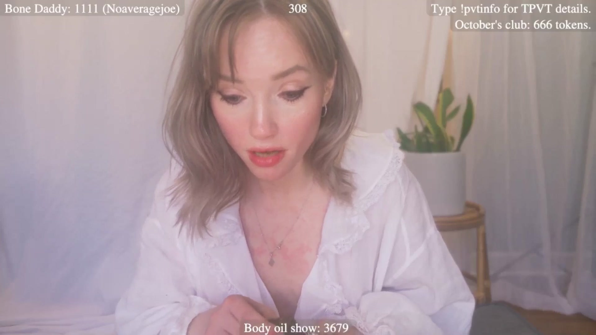 Gallery image thumbnail from coletteclaude's myfreecams stream on, 10/03/2025, 21:04 image 10 of 20