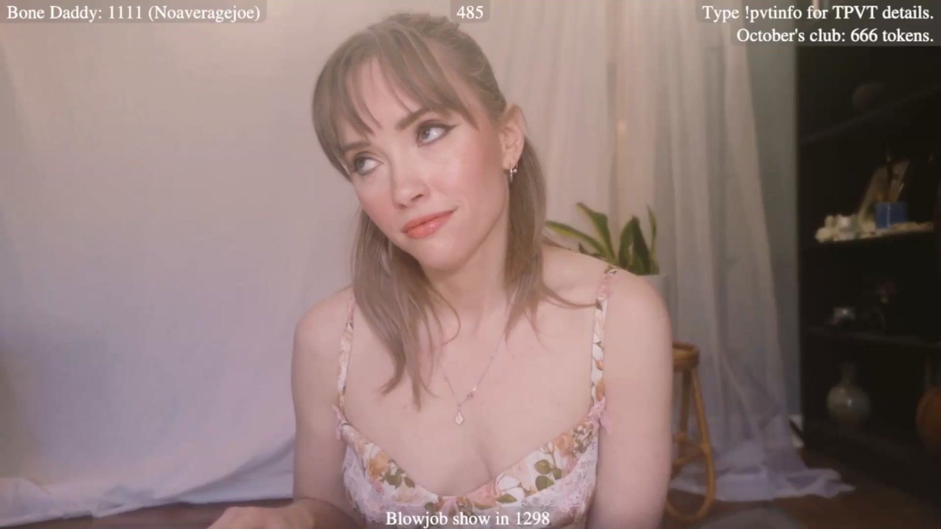 Gallery image thumbnail from coletteclaude's myfreecams stream on, 10/14/2025, 19:33 image 18 of 20