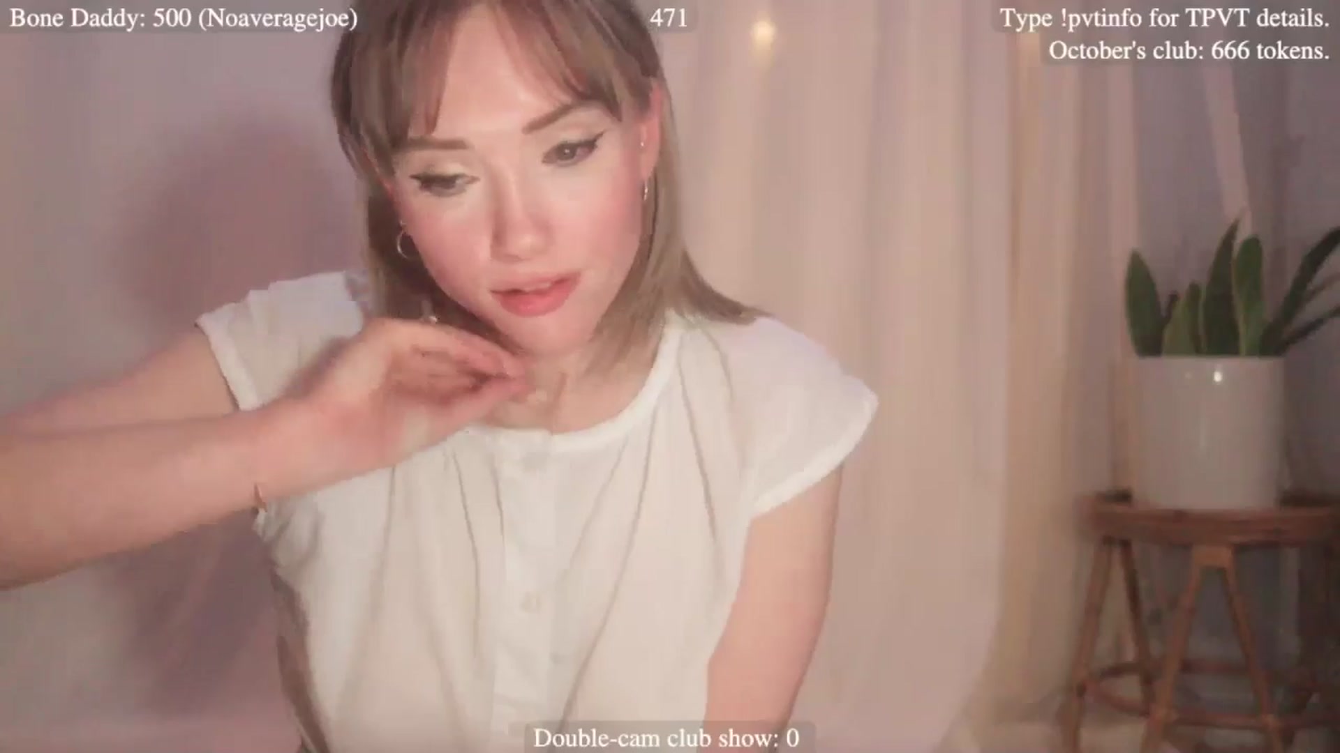 Gallery image thumbnail from coletteclaude's myfreecams stream on, 10/19/2025, 02:23 image 19 of 20