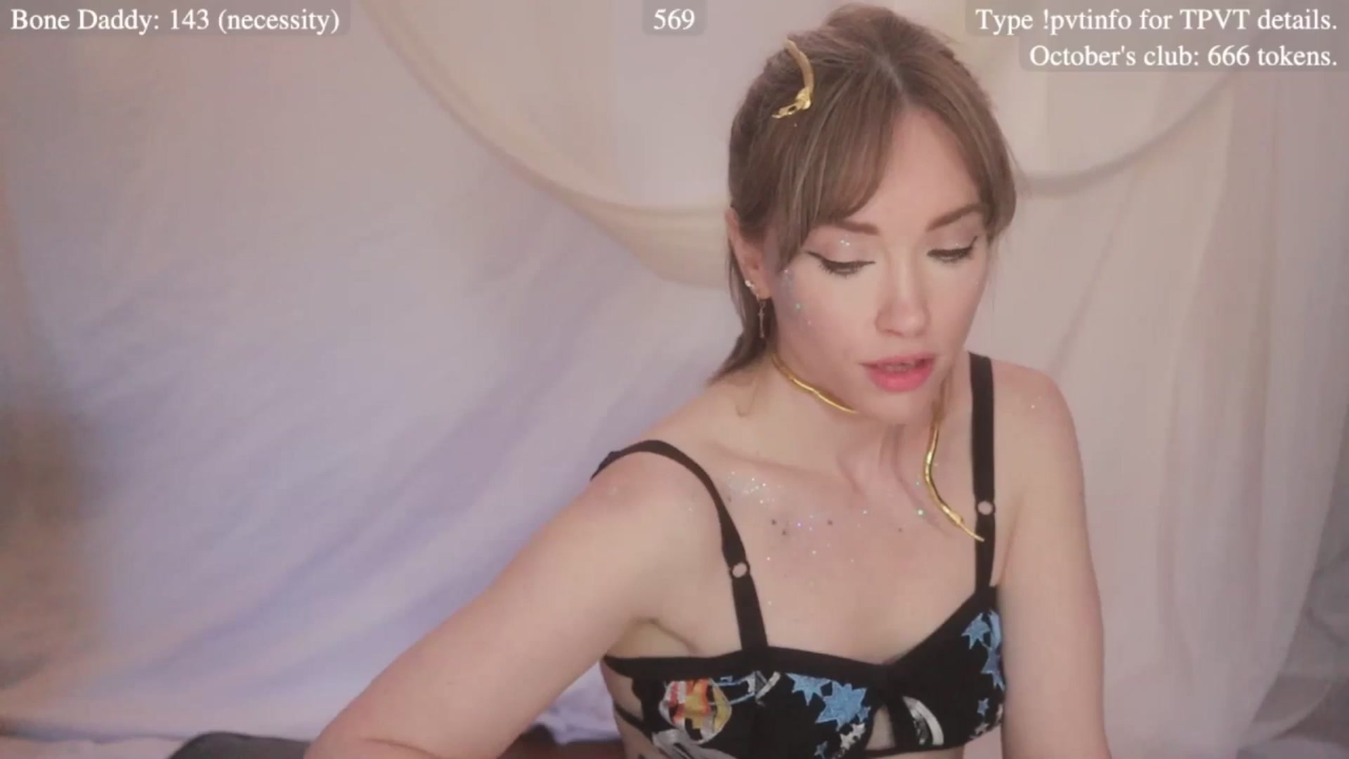 Gallery image thumbnail from coletteclaude's myfreecams stream on, 10/31/2025, 19:42 image 3 of 20
