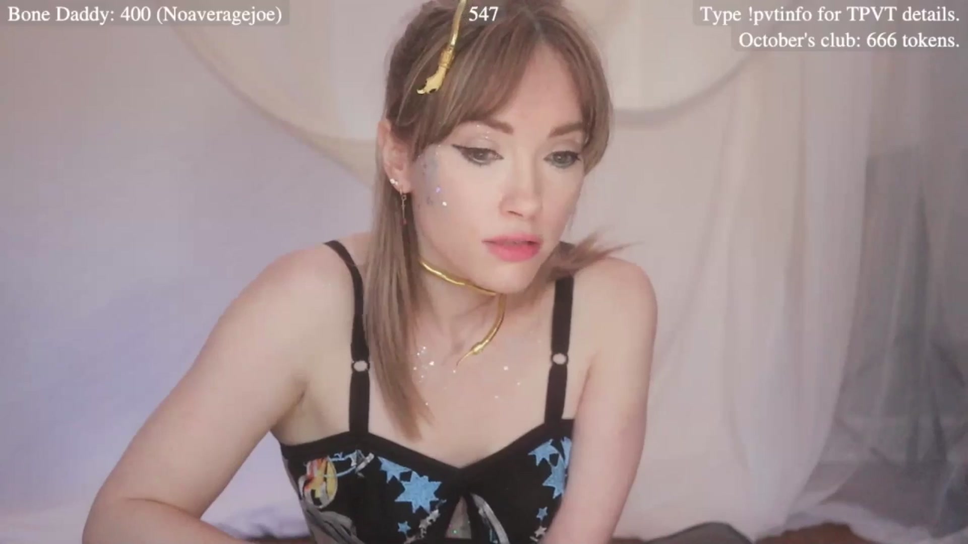 Gallery image thumbnail from coletteclaude's myfreecams stream on, 10/31/2025, 19:42 image 11 of 20