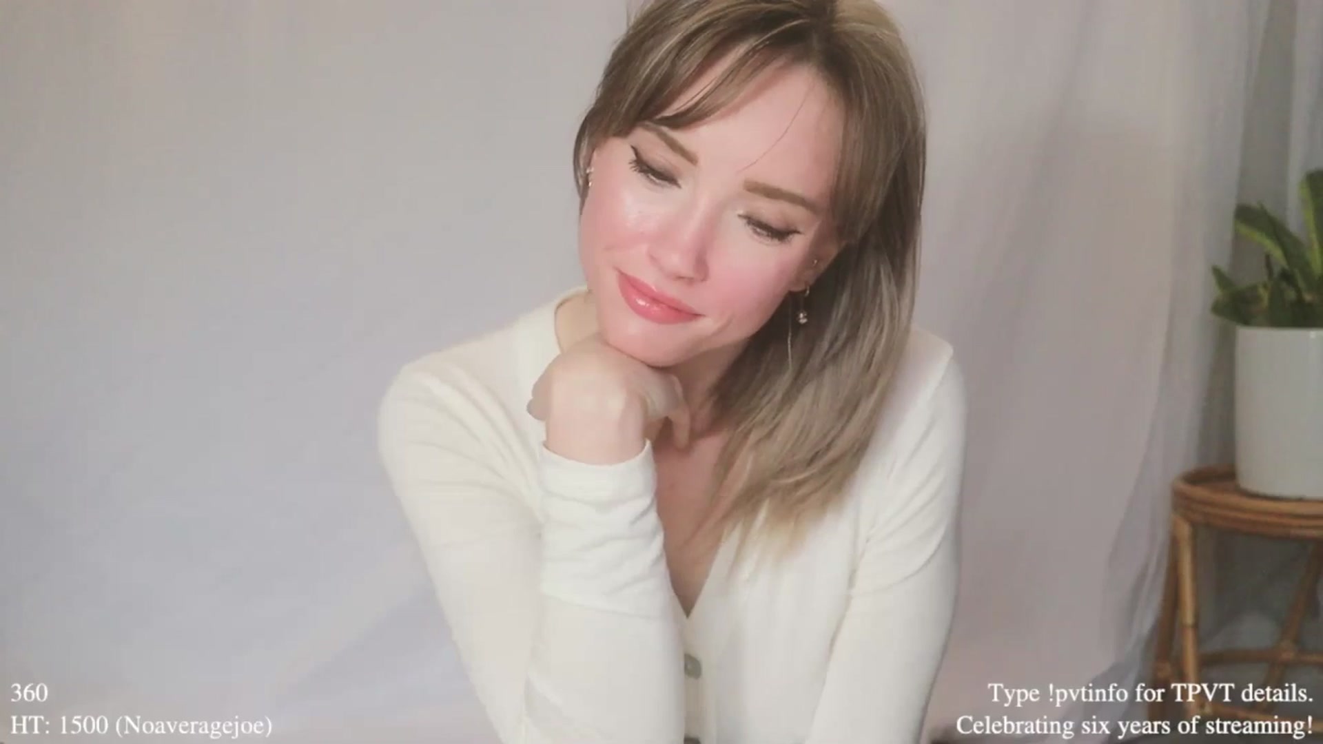 Gallery image thumbnail from coletteclaude's myfreecams stream on, 11/13/2025, 20:17 image 11 of 20
