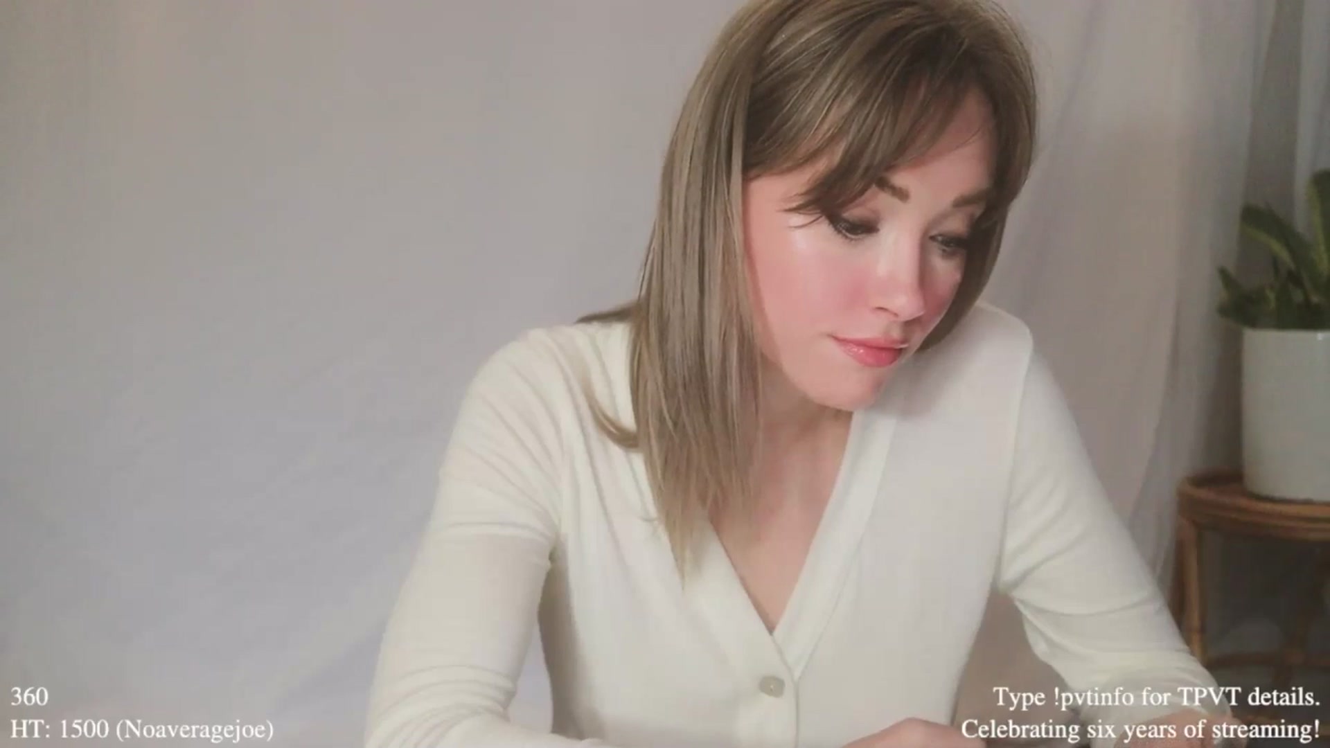 Gallery image thumbnail from coletteclaude's myfreecams stream on, 11/13/2025, 20:17 image 17 of 20