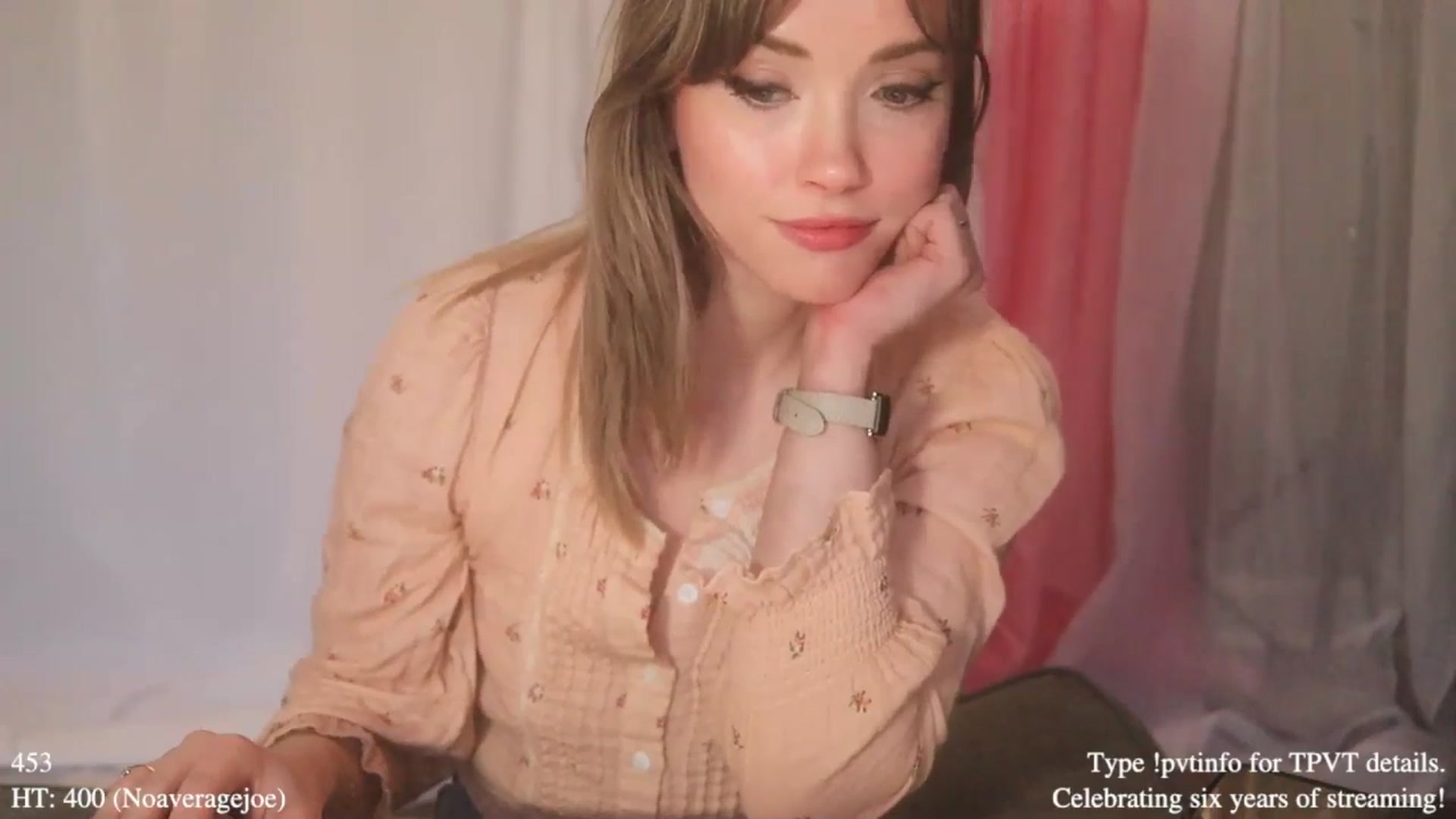 Gallery image thumbnail from coletteclaude's myfreecams stream on, 11/17/2025, 19:30 image 17 of 20
