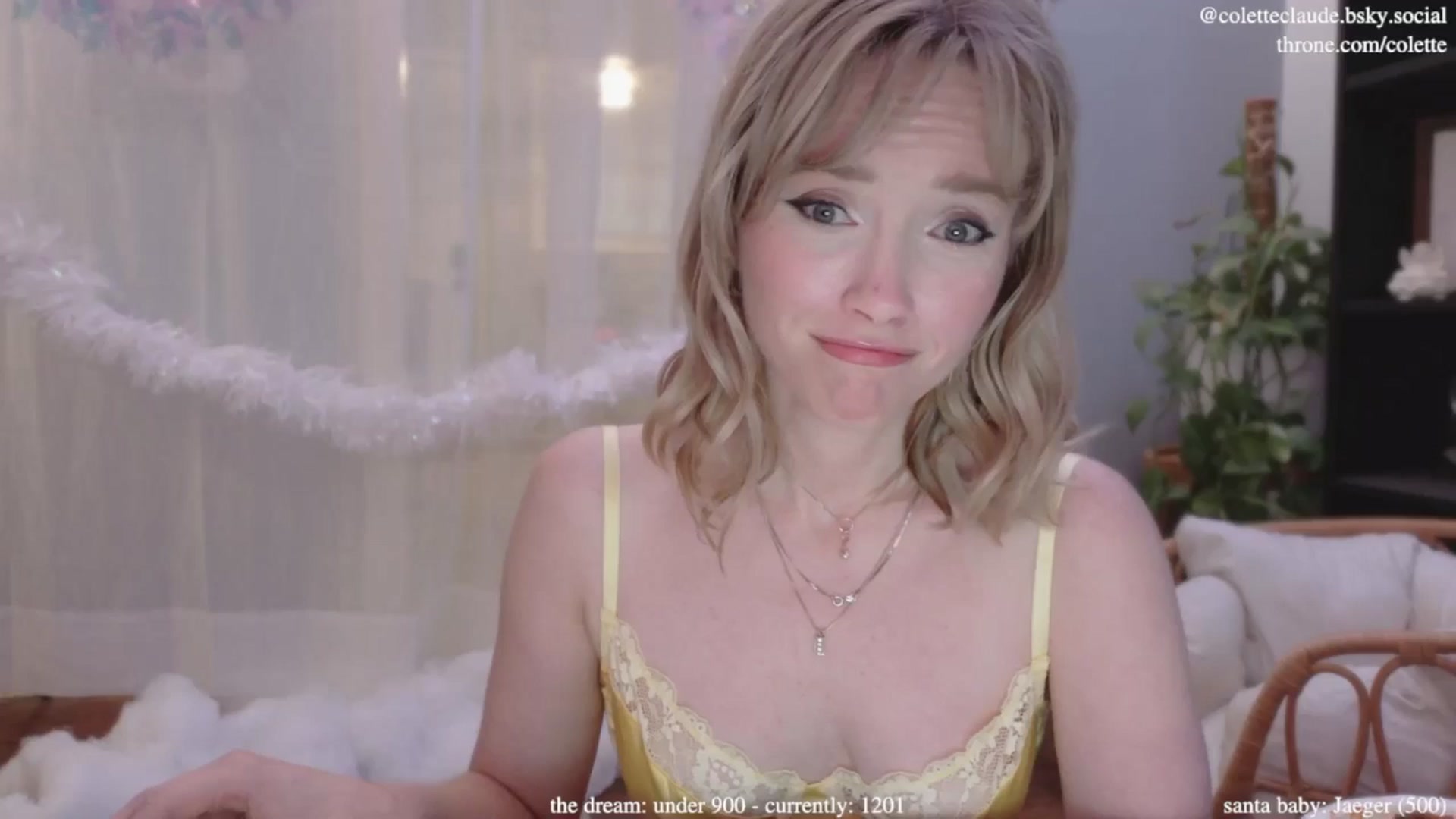 Gallery image thumbnail from coletteclaus's myfreecams stream on, 12/09/2024, 22:13 image 19 of 20