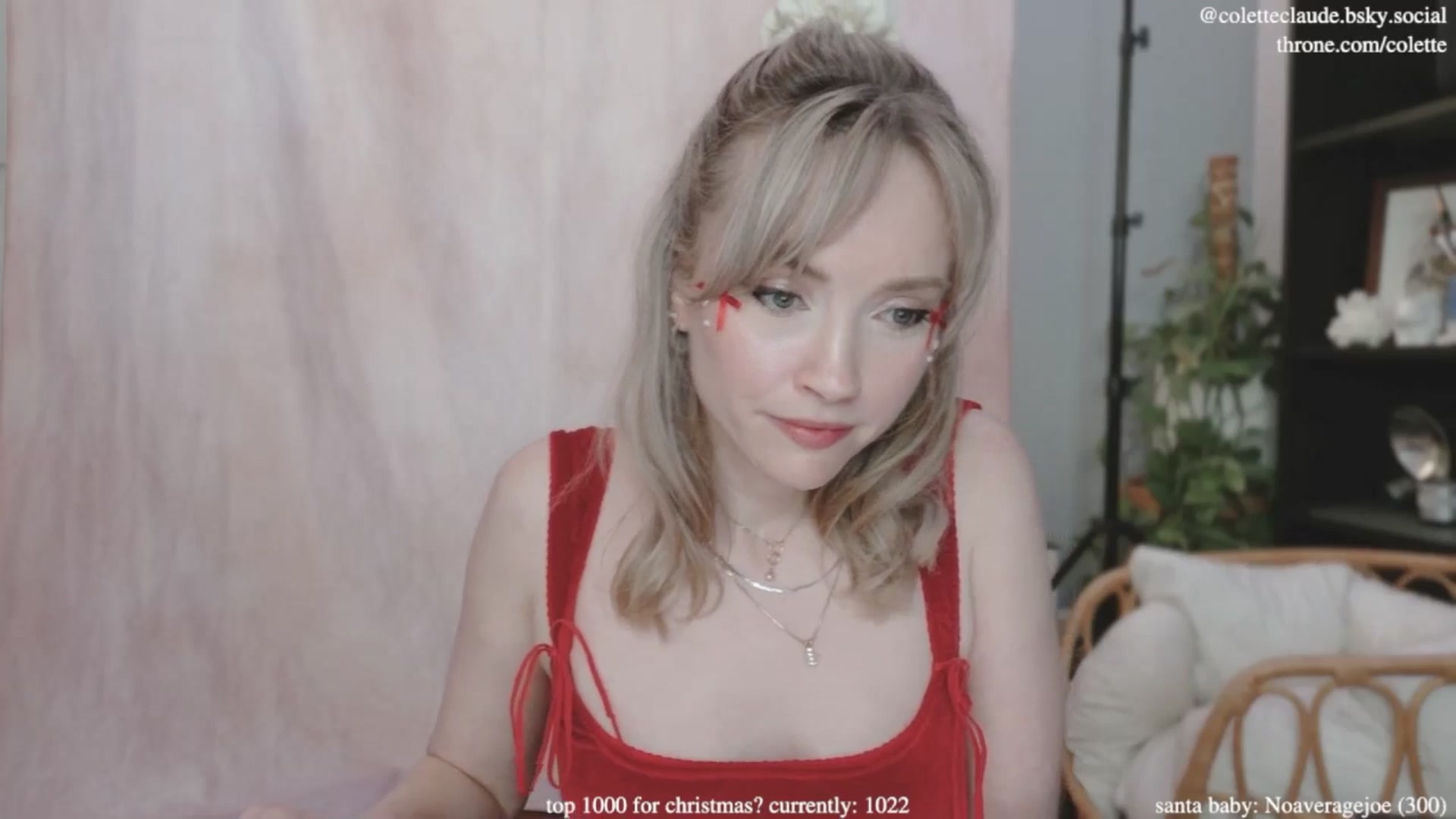 Gallery image thumbnail from coletteclaus's myfreecams stream on, 12/11/2024, 21:46 image 16 of 20