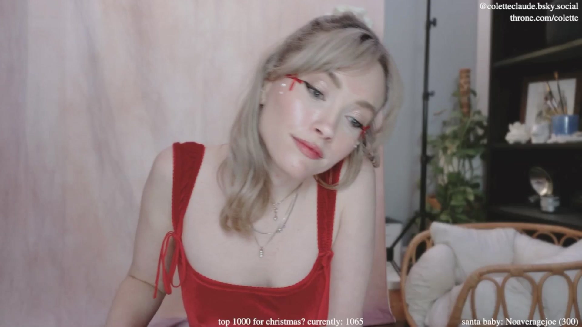 Gallery image thumbnail from coletteclaus's myfreecams stream on, 12/11/2024, 21:46 image 8 of 20