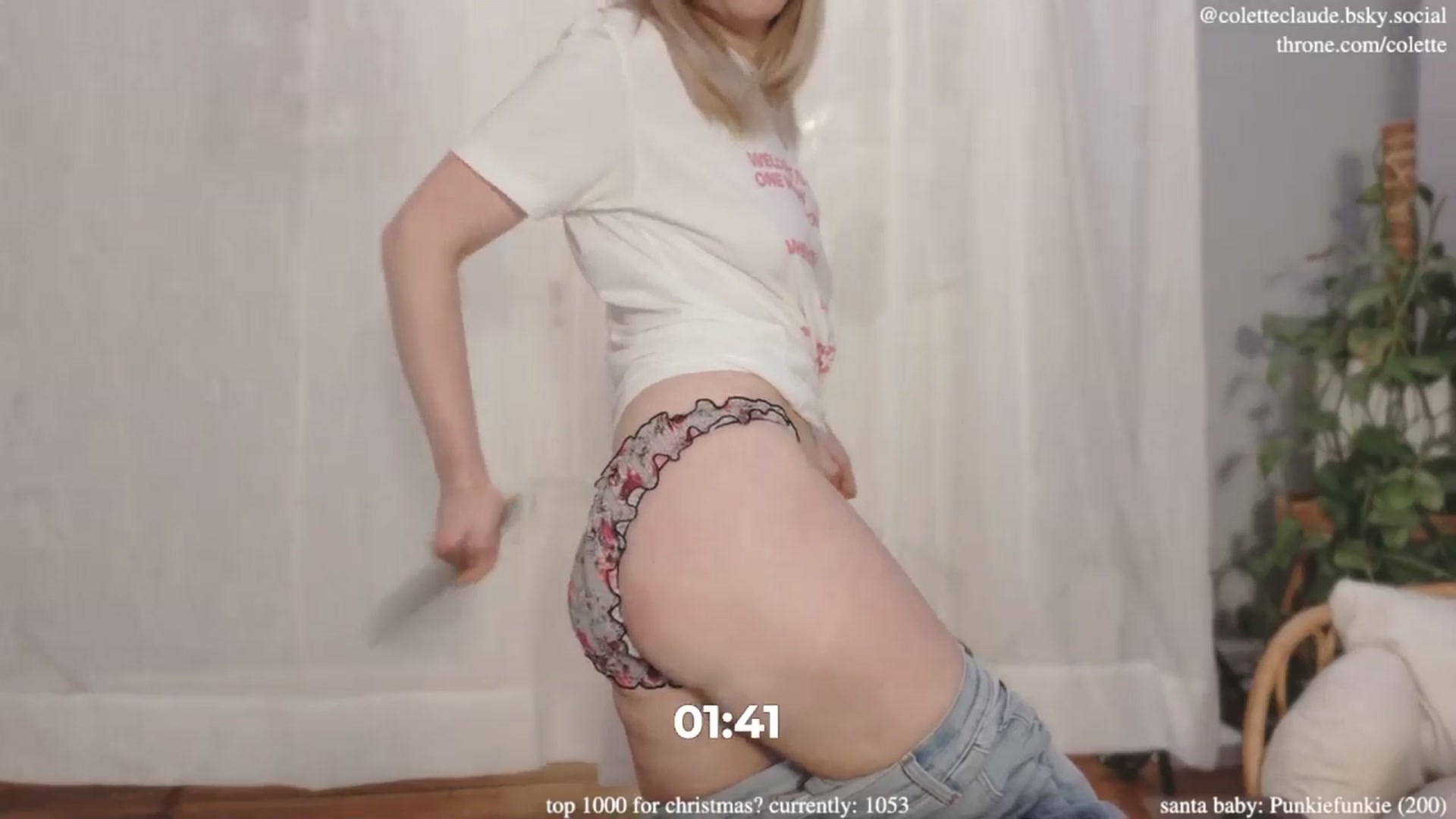 Gallery image thumbnail from coletteclaus's myfreecams stream on, 12/12/2024, 21:34 image 3 of 20