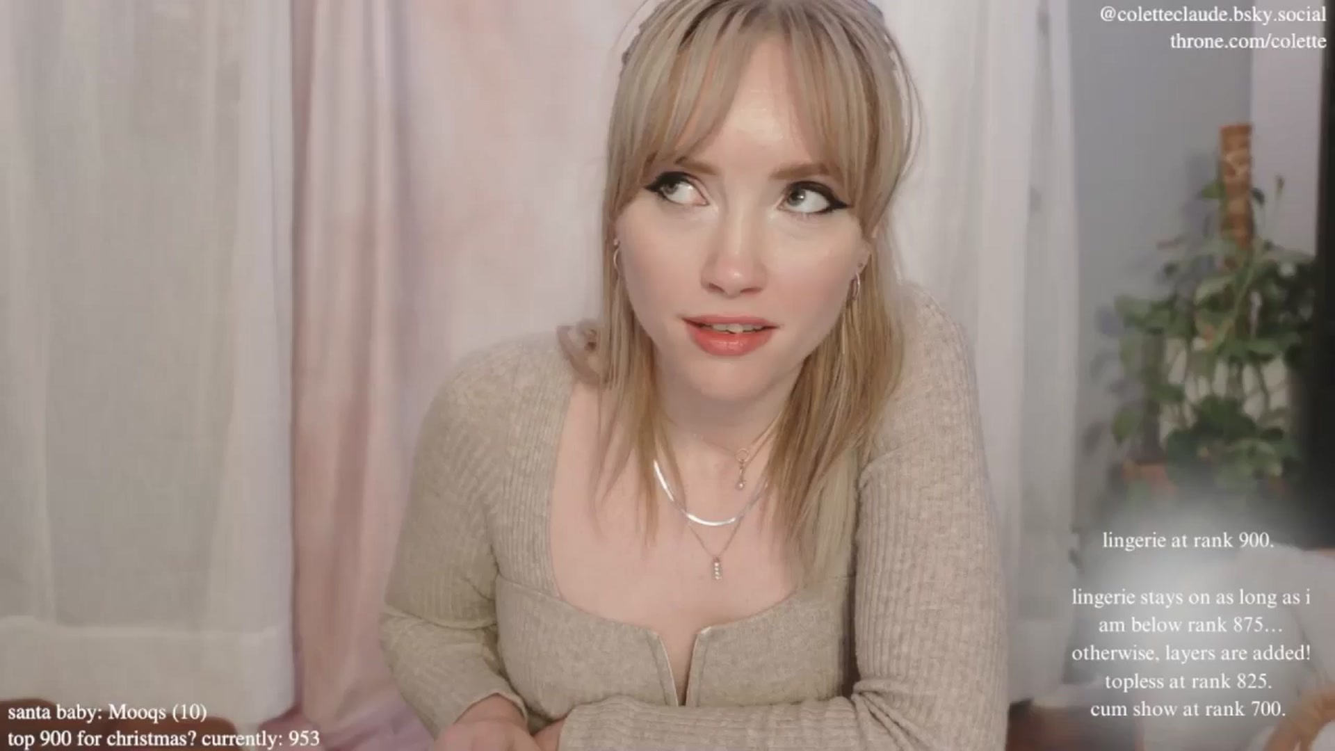 Gallery image thumbnail from coletteclaus's myfreecams stream on, 12/17/2024, 21:32 image 1 of 20