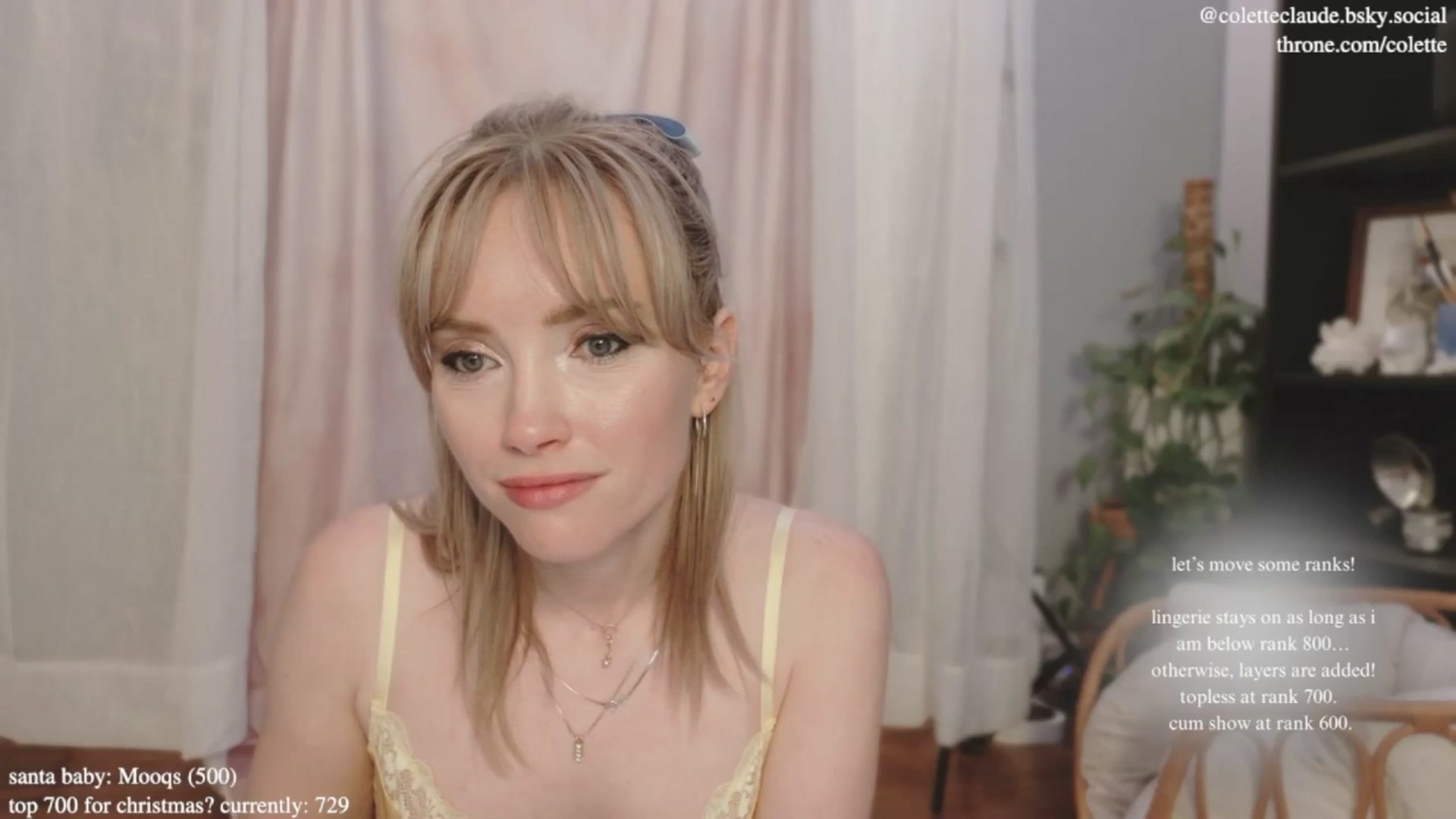 Gallery image thumbnail from coletteclaus's myfreecams stream on, 12/17/2024, 21:32 image 7 of 20