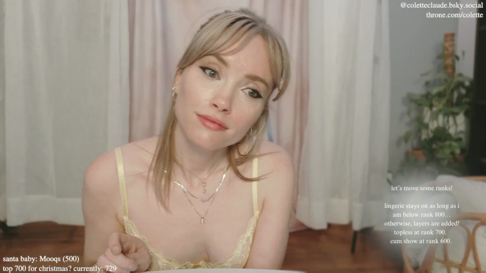 Gallery image thumbnail from coletteclaus's myfreecams stream on, 12/17/2024, 21:32 image 9 of 20
