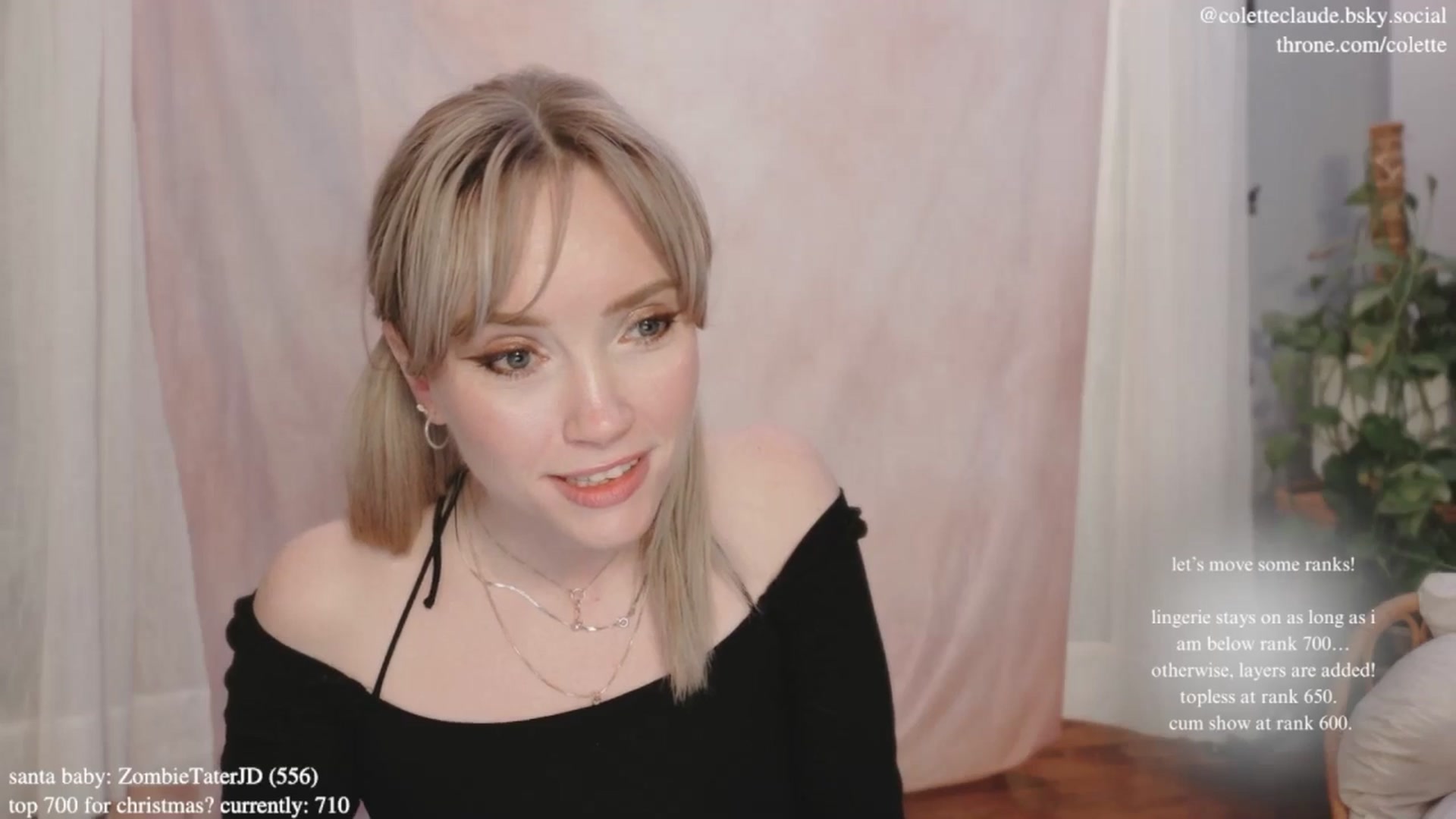 Gallery image thumbnail from coletteclaus's myfreecams stream on, 12/18/2024, 21:39 image 4 of 20