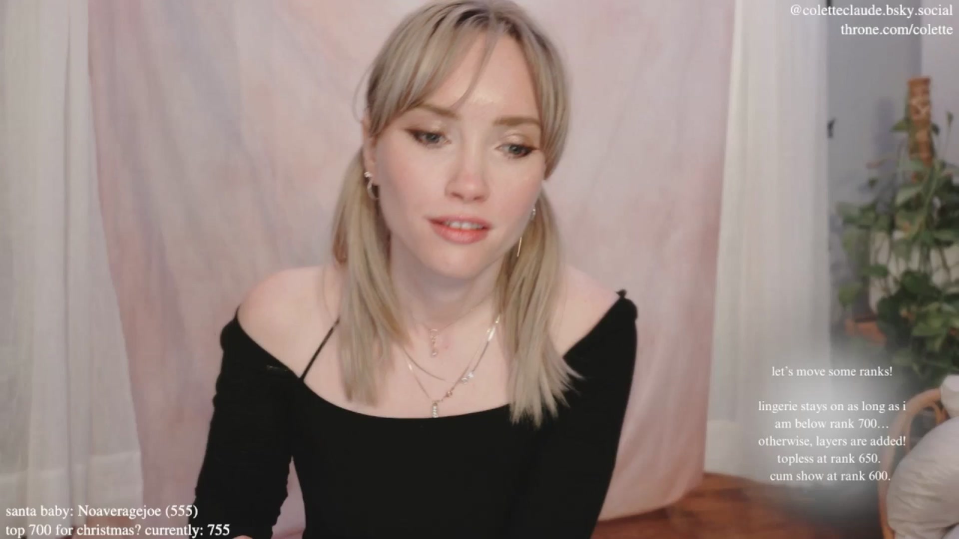 Gallery image thumbnail from coletteclaus's myfreecams stream on, 12/18/2024, 21:39 image 1 of 20