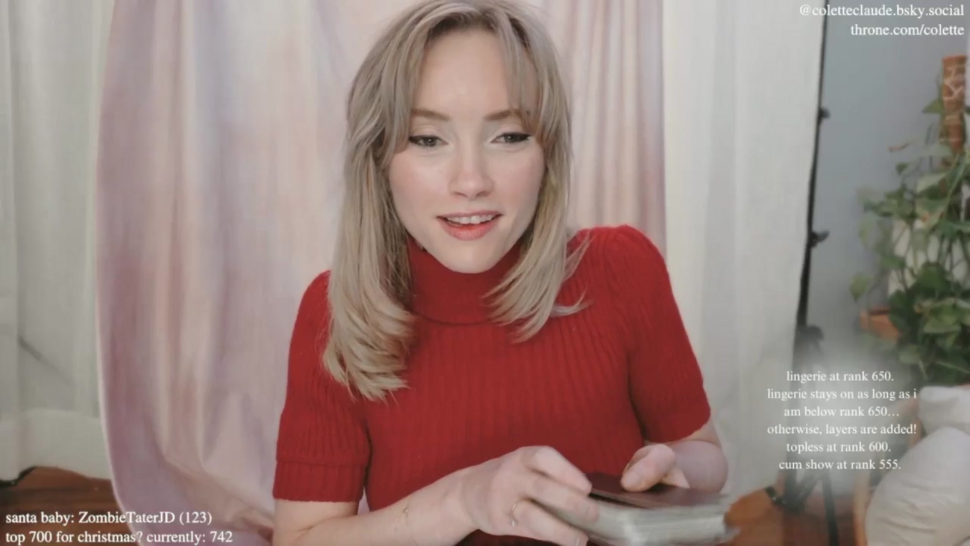 Gallery image thumbnail from coletteclaus's myfreecams stream on, 12/20/2024, 18:33 image 15 of 20